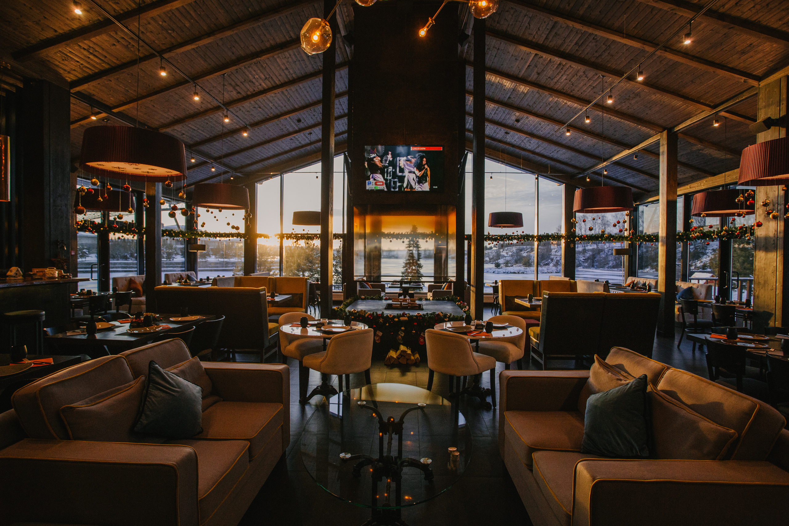 INTERIOR. Photo/Video Production