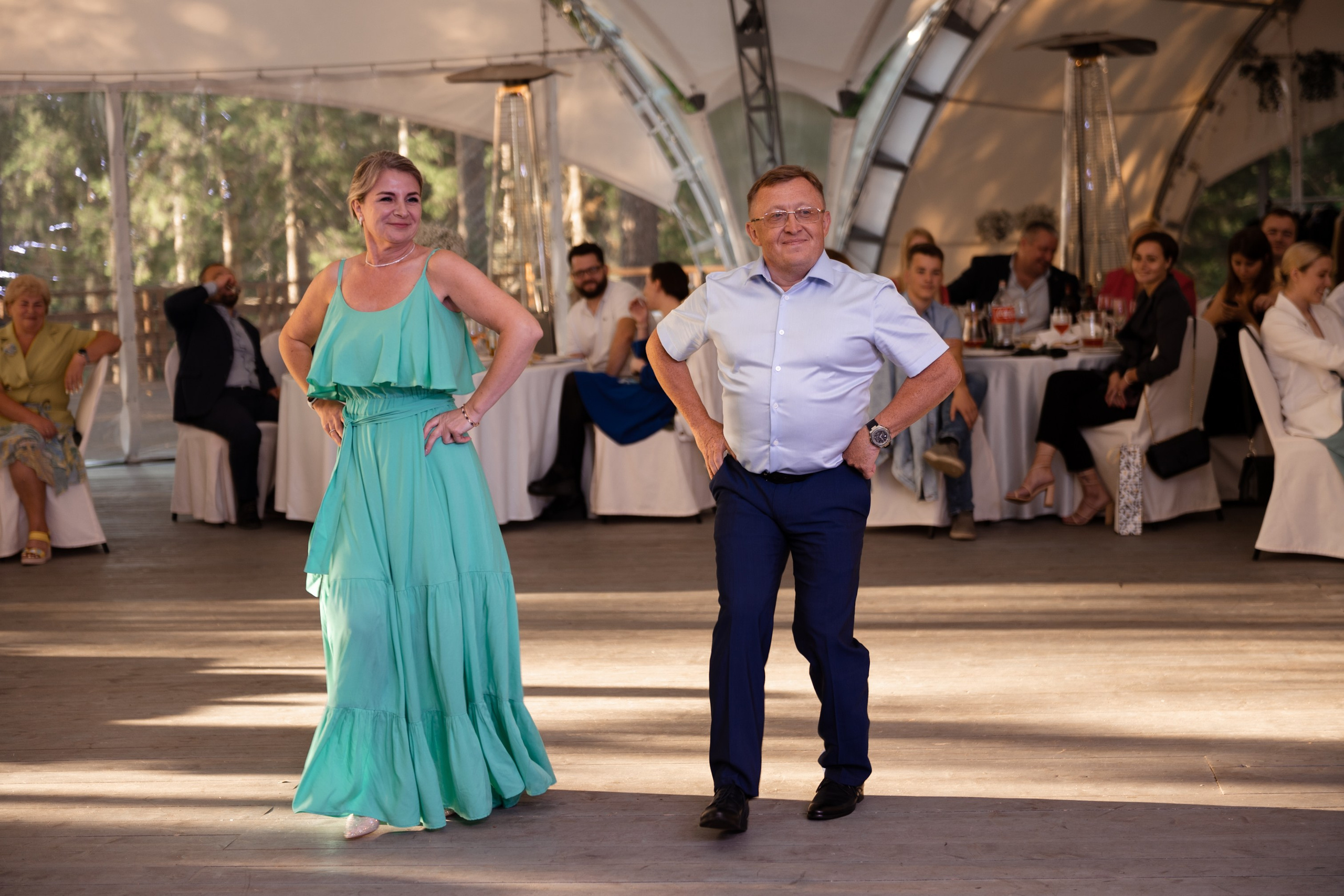 Весь день под дождем, вечером закат на озере. Свадебный и семейный фотограф София Невская