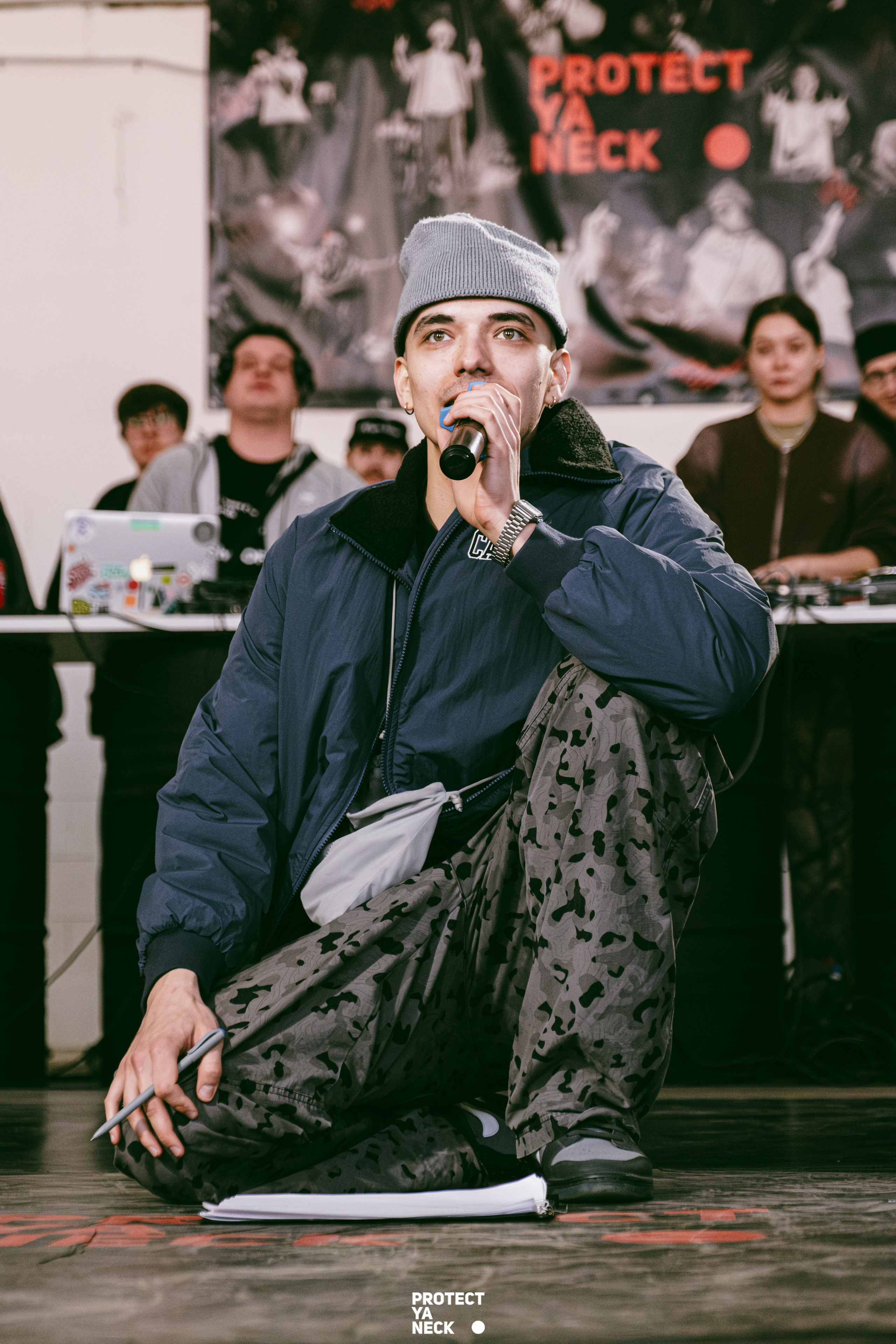 PROTECT YA NECK 22/03 (@youlovebu). Соня бу тебя сфоткала