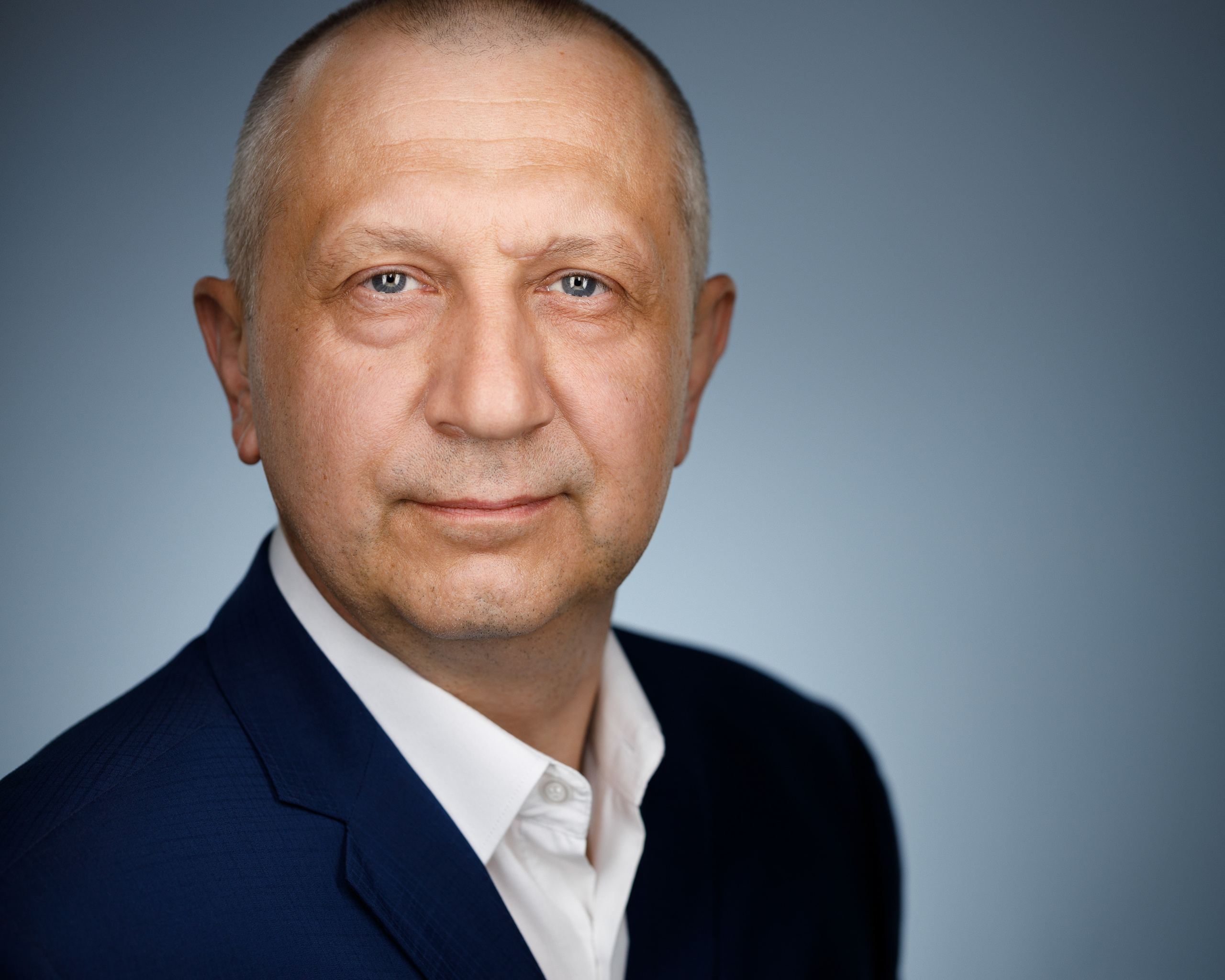 Headshot & portrait photographer Alexei Shendrick