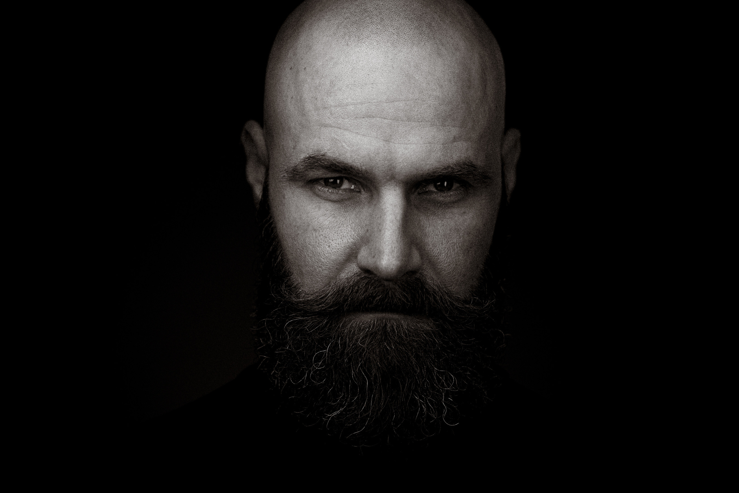 Nonglamorous. Headshot & portrait photographer Alexei Shendrick