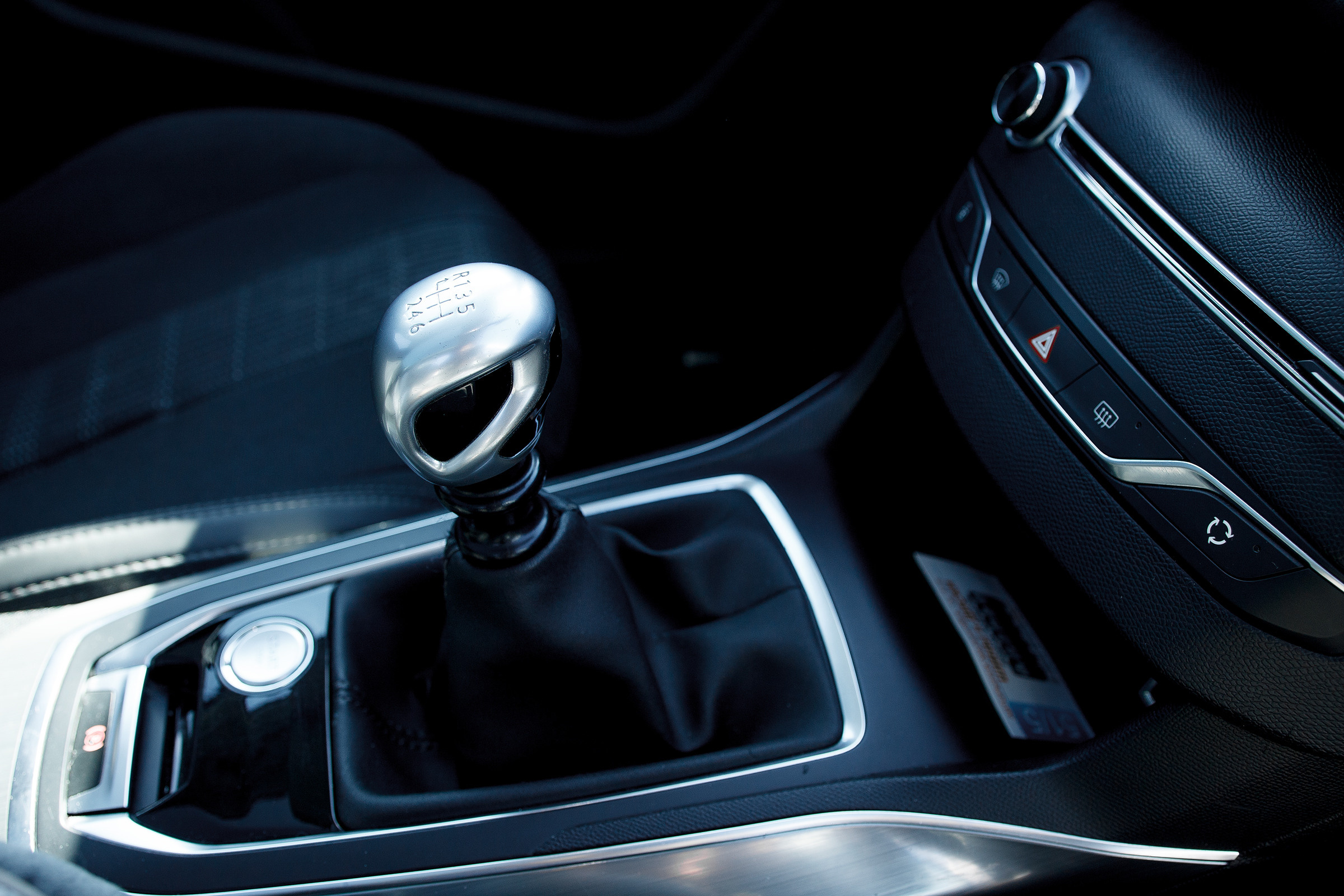 Peugeot. Фотограф в Батуми Павел Шарников