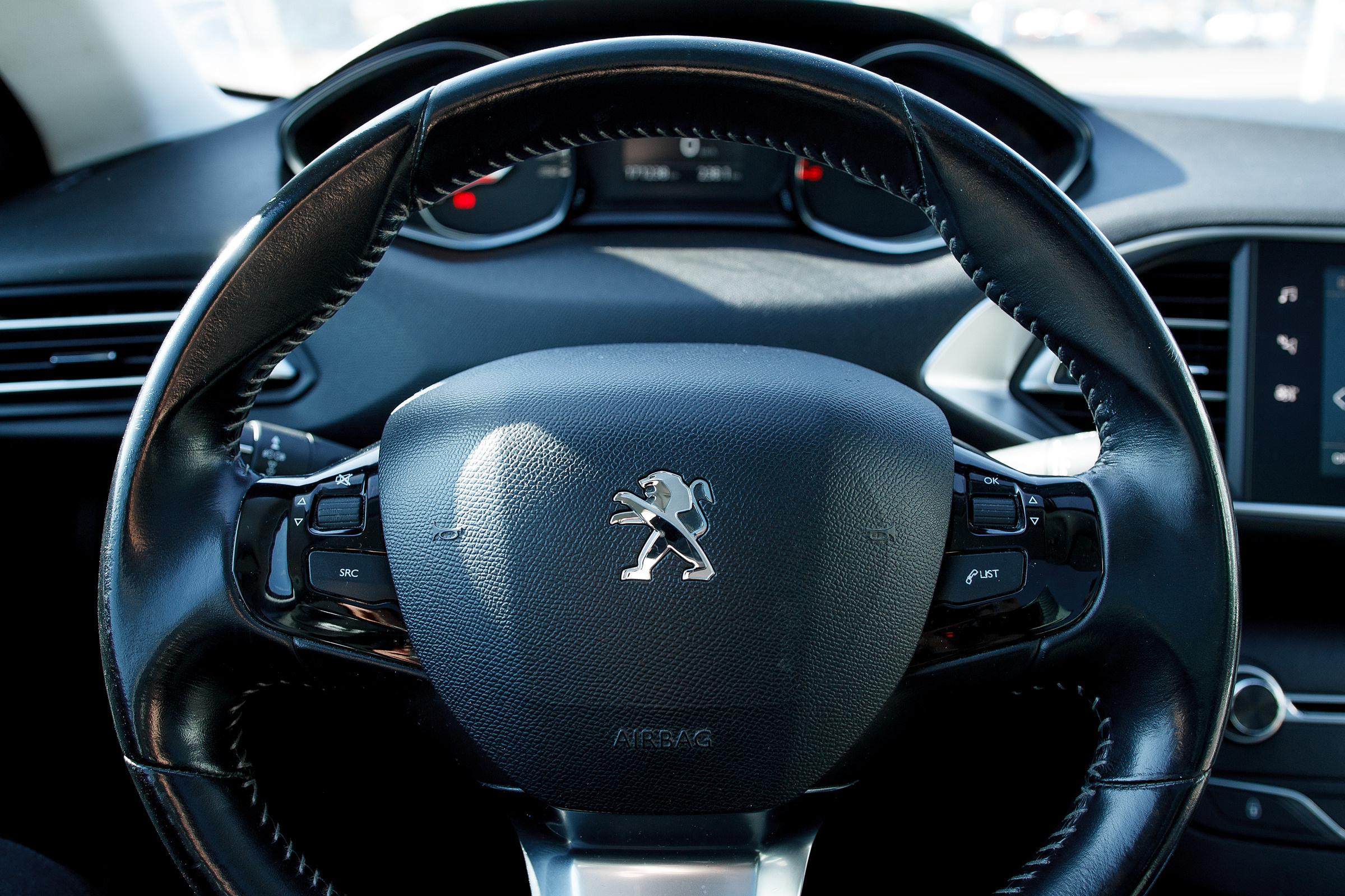 Peugeot. Фотограф в Батуми Павел Шарников