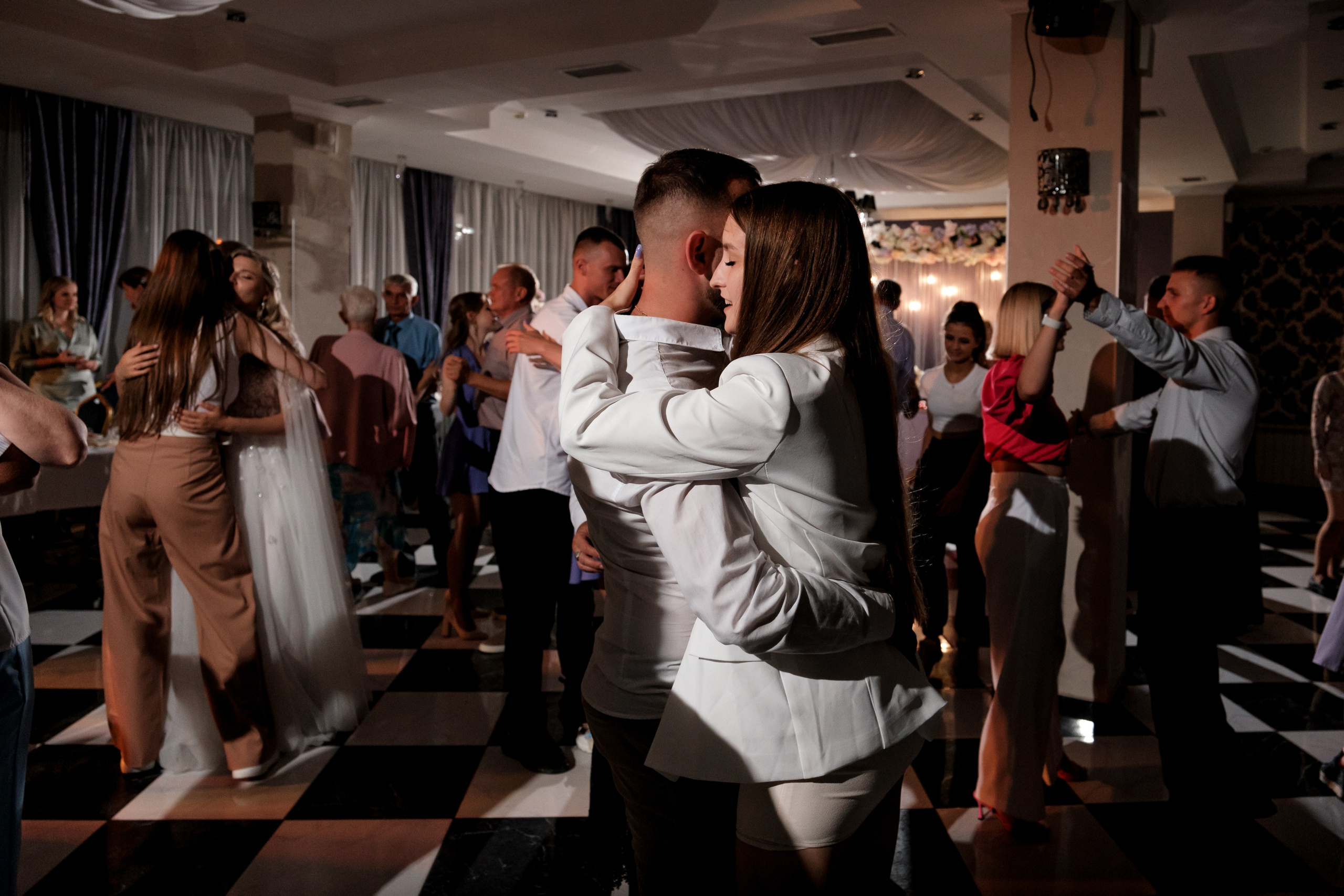 Свадебная фотосессия Волгоград. Свадебный и семейный фотограф в Волгограде Кристина Иванова