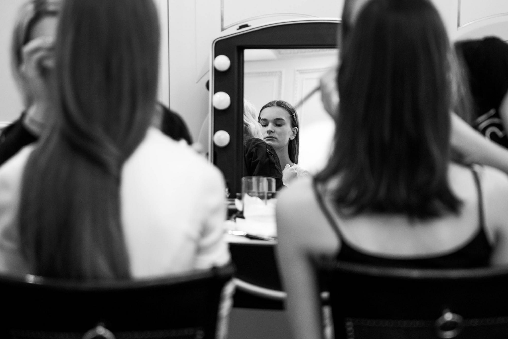 ВАЛЕНТИН ЮДАШКИН. Prêt-a-porter SS2018 SUPREMUS. Backstage. Свадебный фотограф в Санкт‑Петербурге Елена Пчельникова