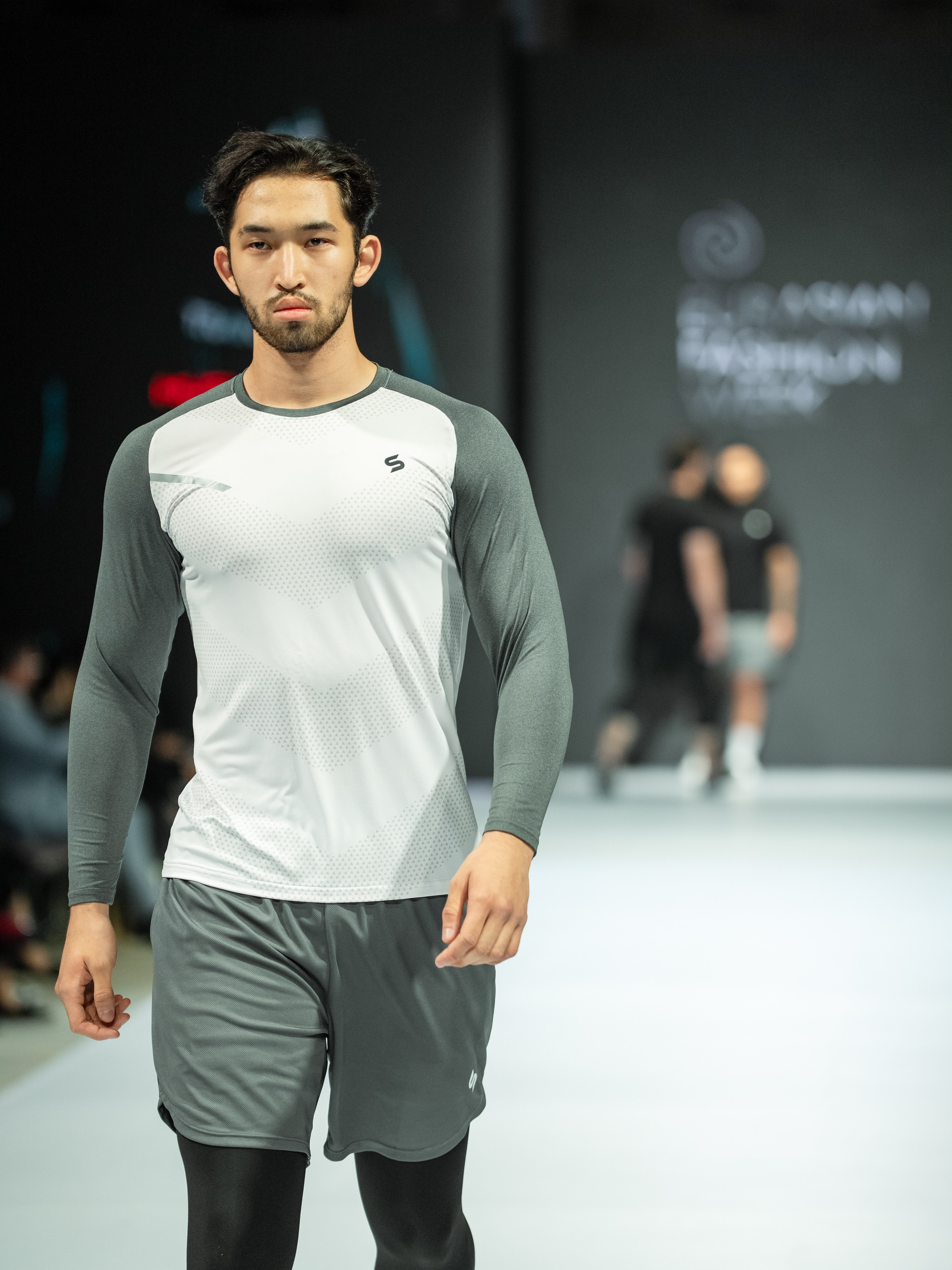 EURASIAN FASHION WEEK Husl Sport. Сайт Алматинского НЮ АРТ, будуар и фэшн фотографа Дениса Карпенко