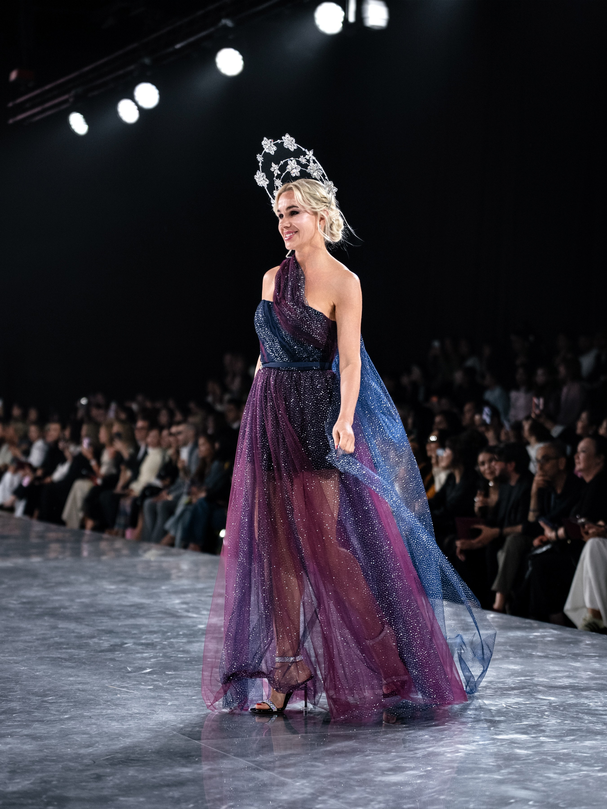 Kazakhstan Fashion Week Zardozi. Сайт Алматинского НЮ АРТ, будуар и фэшн фотографа Дениса Карпенко