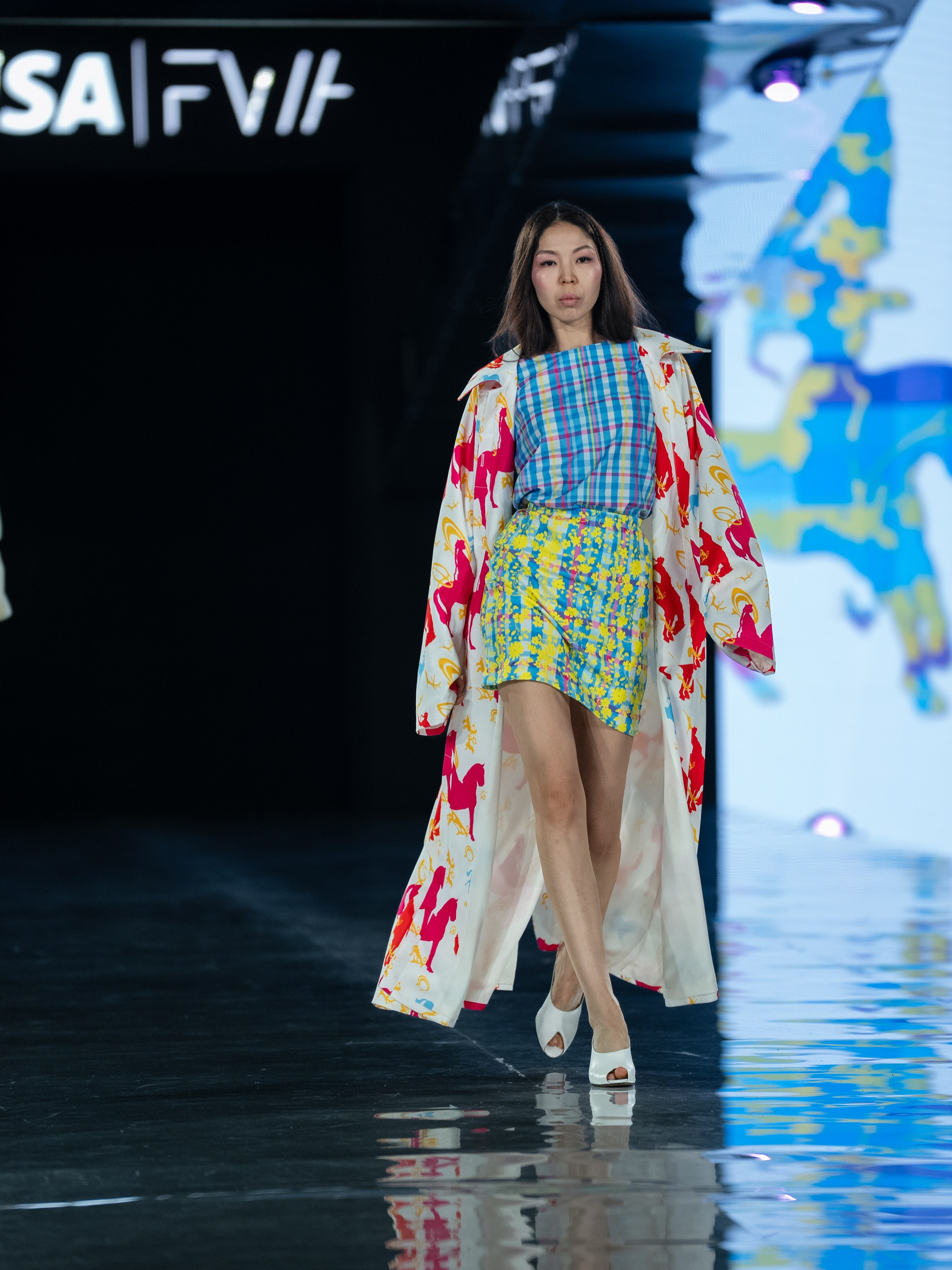 Visa Fashion Week Studio 4353. Сайт Алматинского НЮ АРТ, будуар и фэшн фотографа Дениса Карпенко