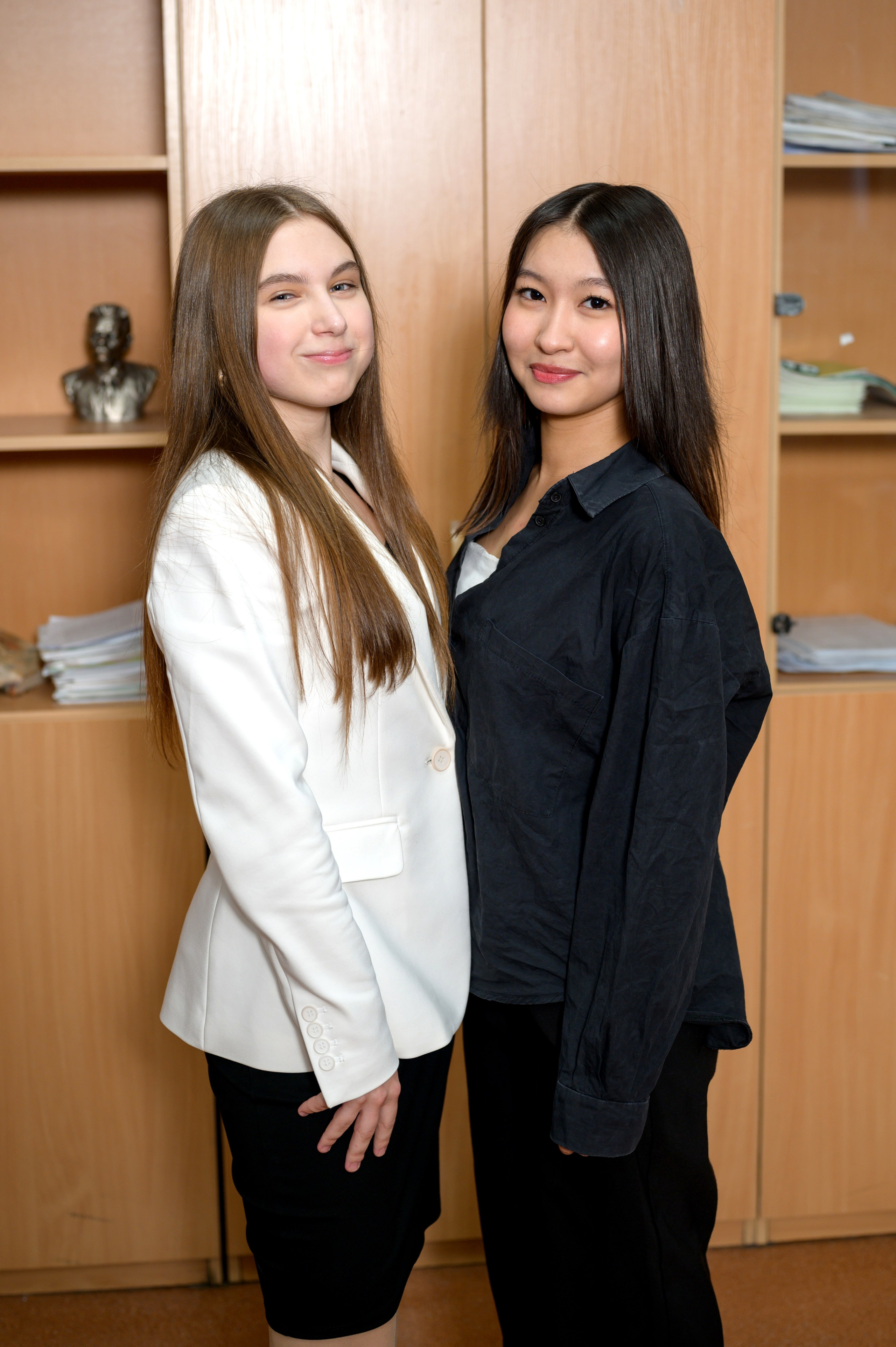 Выпускные альбомы 9 класс. Фотограф новорожденных, семейный детский в Тюмени Татьяна Морозова