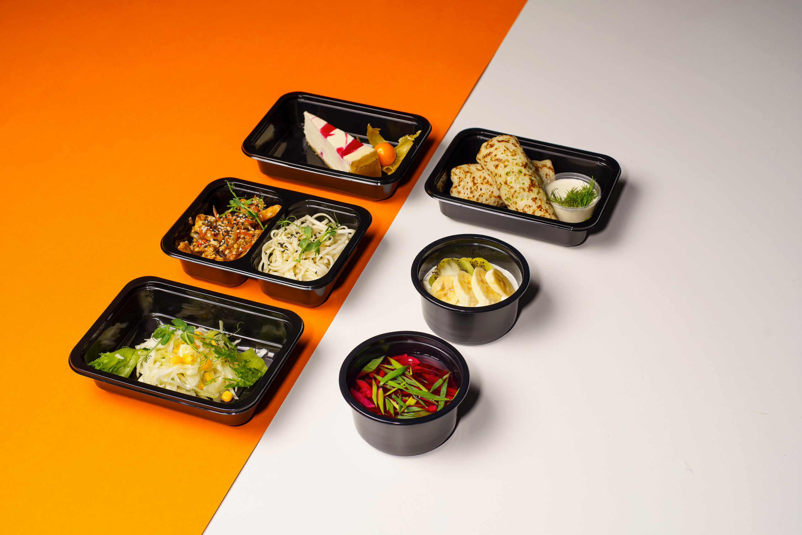 фуд фотография еды в контейнерах