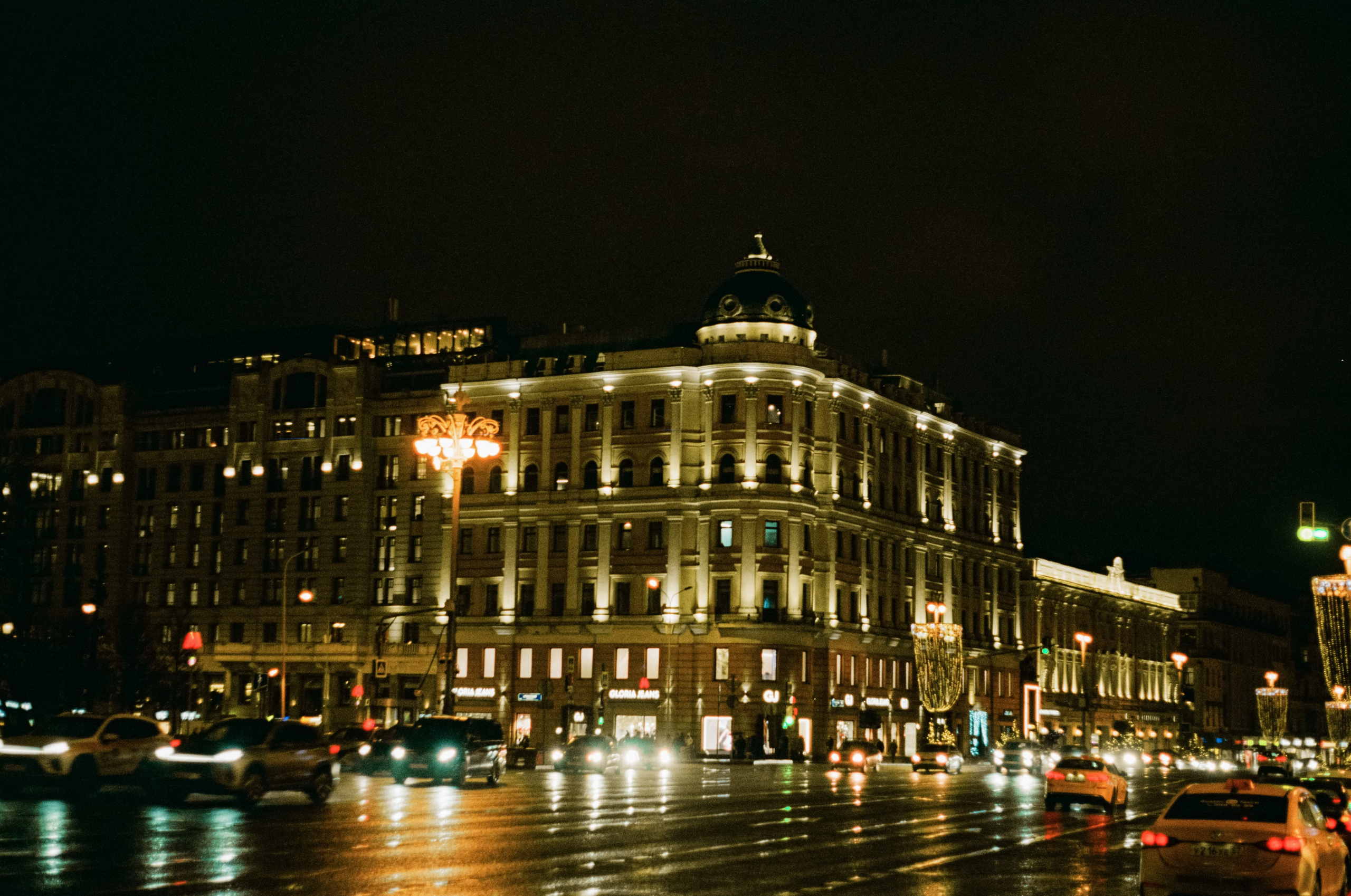 Спиридоновка, Малая Никитская, Большая Никитская, улицы вокруг Патриков / Pentax MZ-3 (2) — Retina-Xenon 50 mm f/1.9