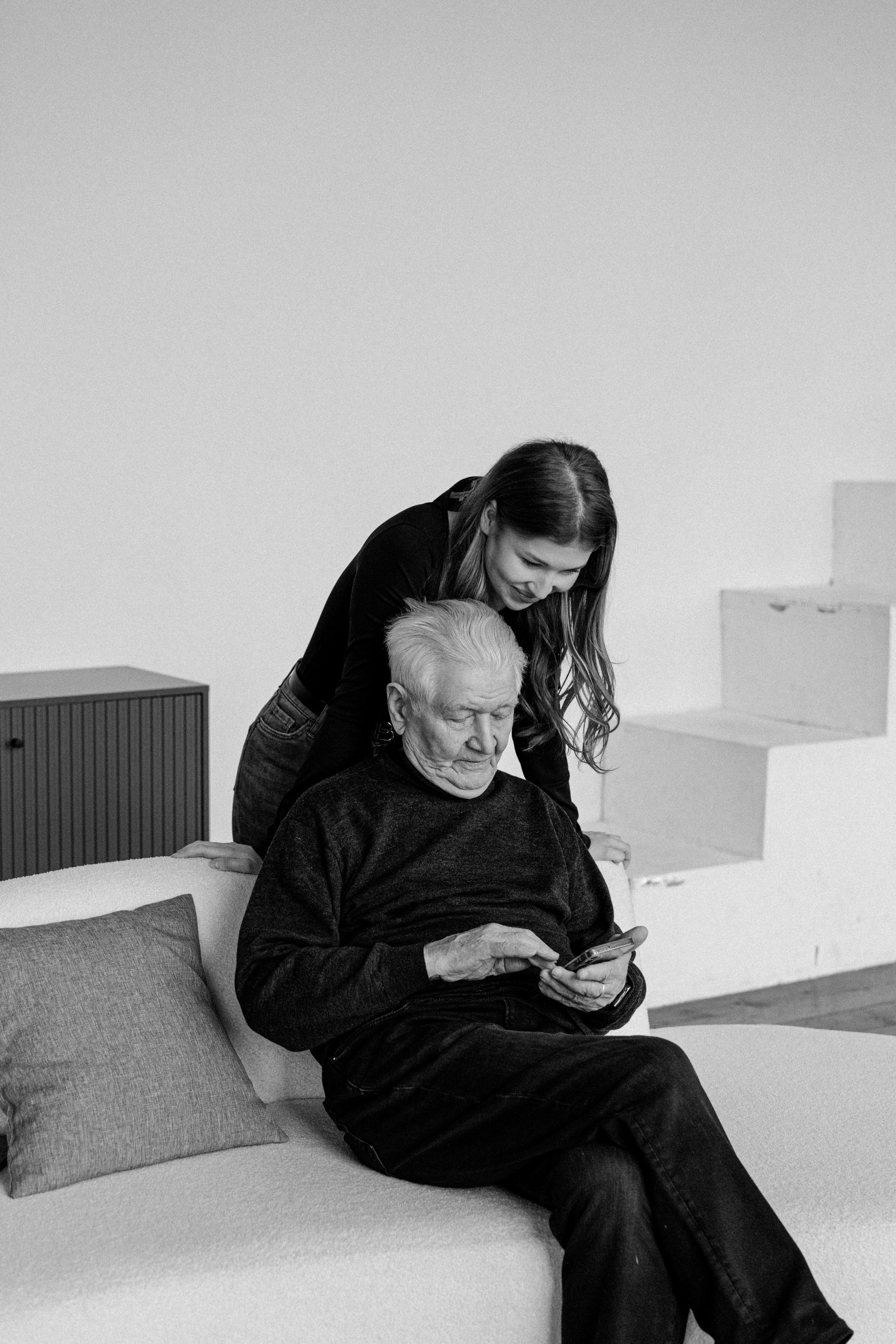 Анастасия и дедушка. Свадебный и семейный фотограф в Калининграде Анастасия Гриценко