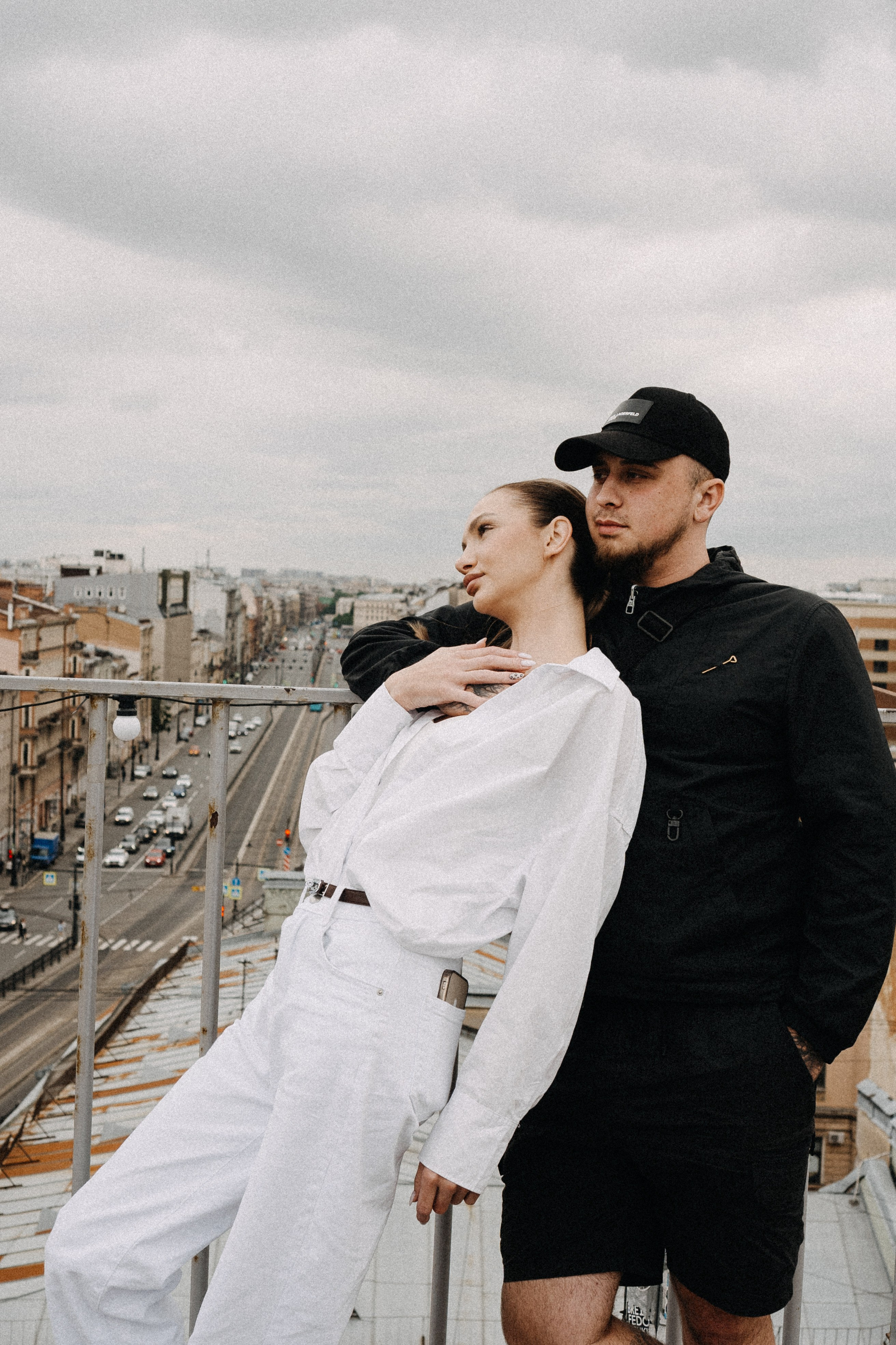 МЫ ГУЛЯЛИ ПРО КРЫШАМ ПИТЕРА. Профессиональный фотограф, Санкт-Петербург — Виктория Богомолова