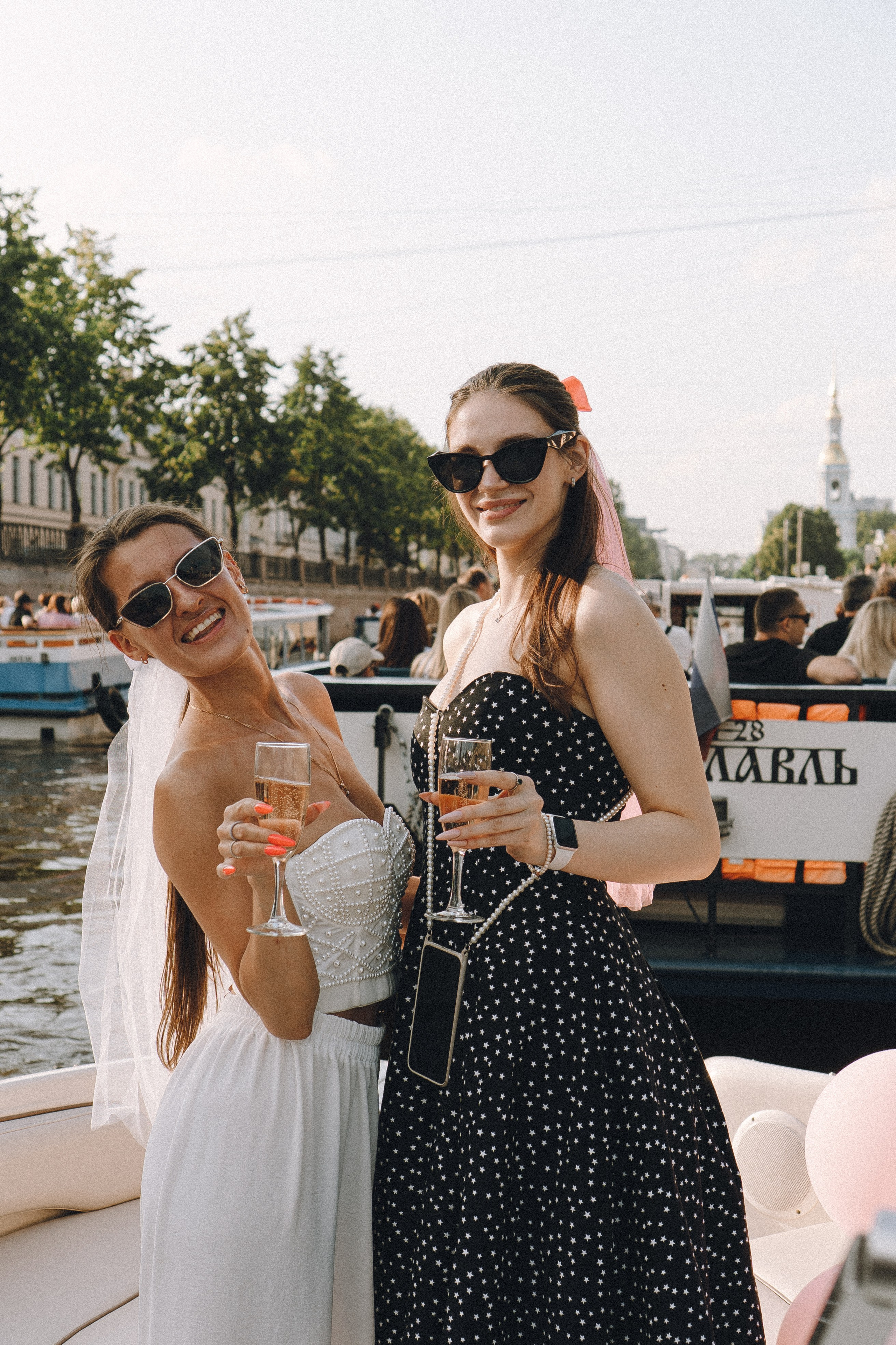ДЕВИЧНИК НА КАТЕРЕ. Профессиональный фотограф, Санкт-Петербург — Виктория Богомолова