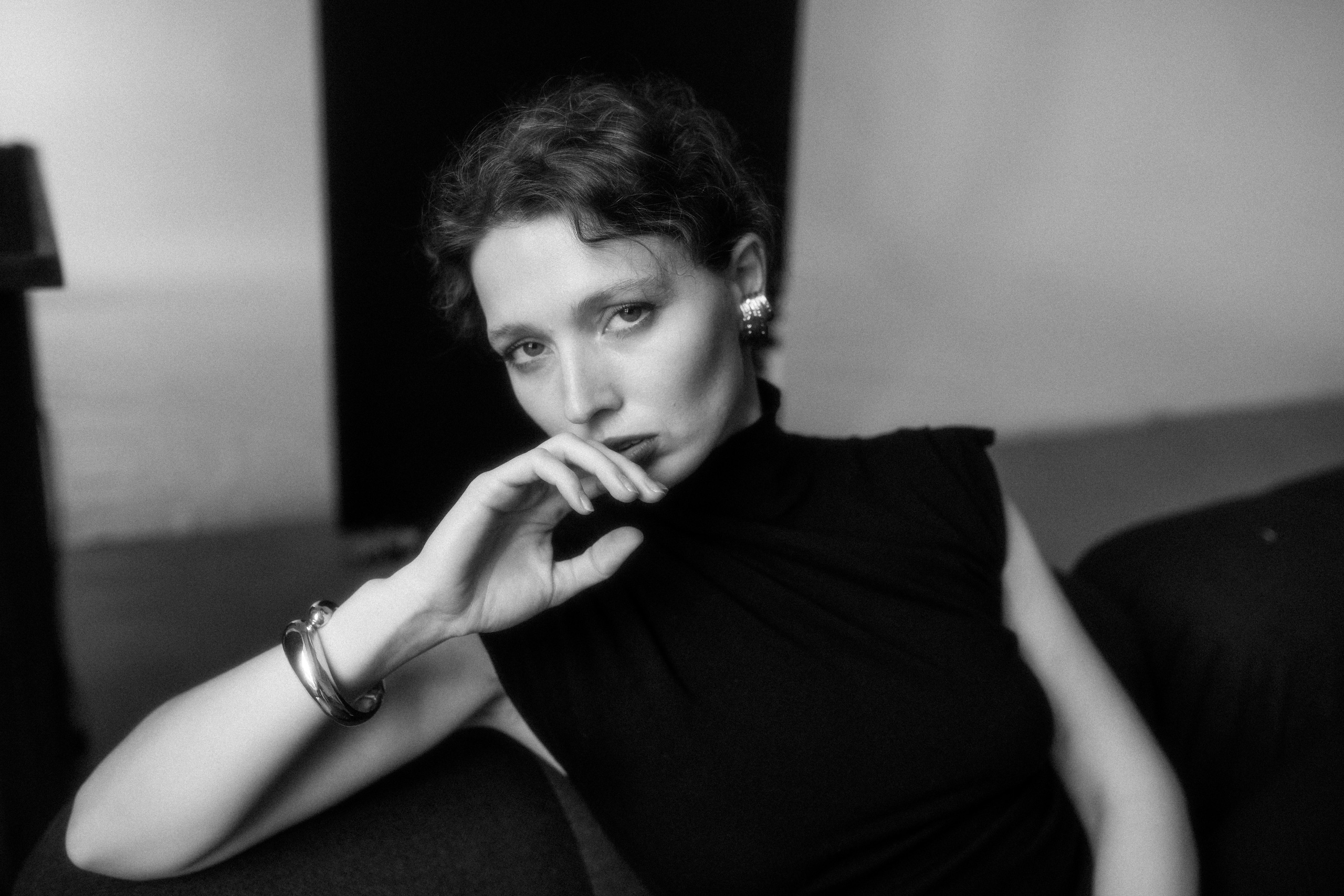 Женский портрет в студии. Семейный и свадебный фотограф в Москве Оксана Гапеева