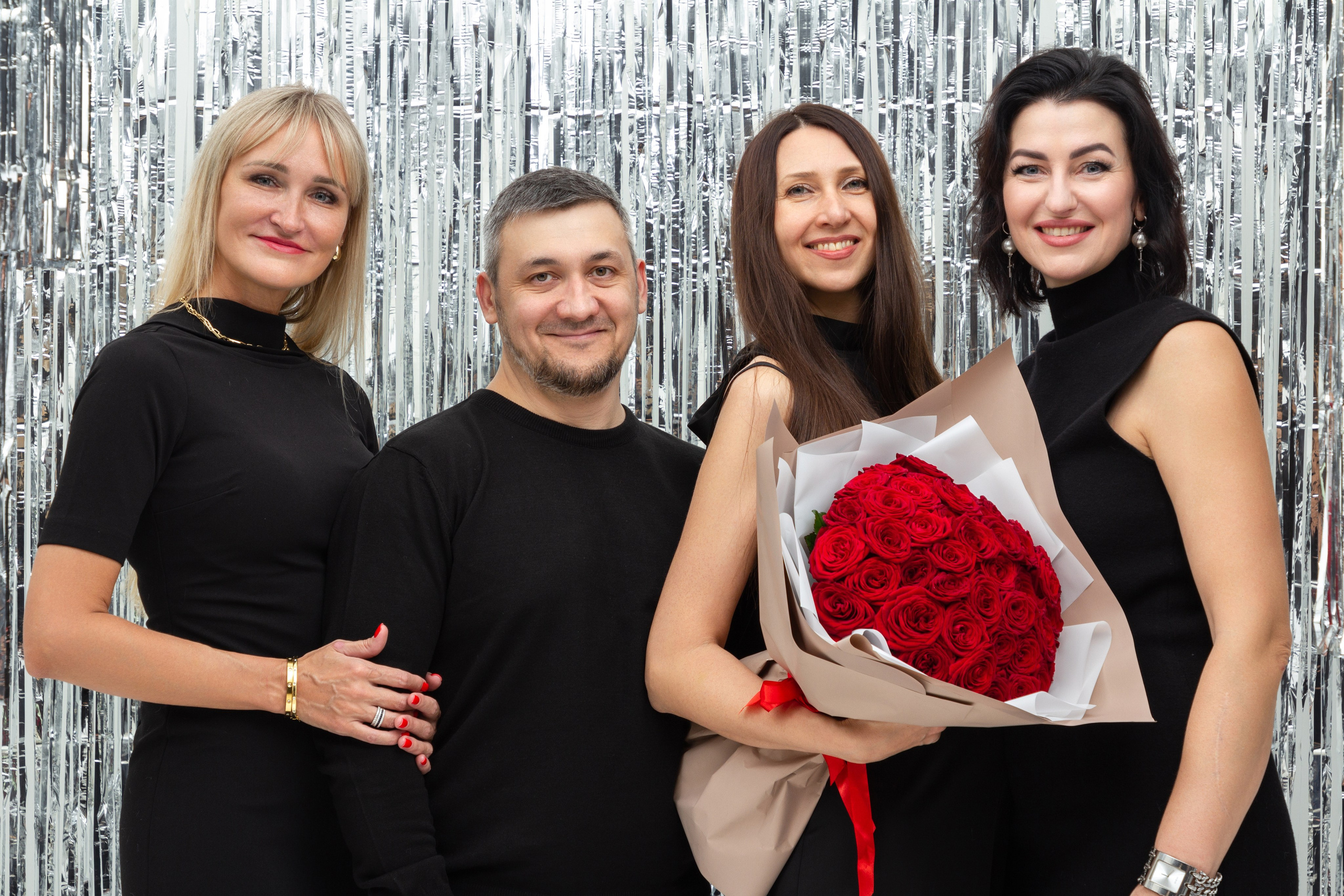 Фотосессия подруг на день рождения. Портретный и семейный фотограф в Санкт-Петербурге Ульяна Жукова