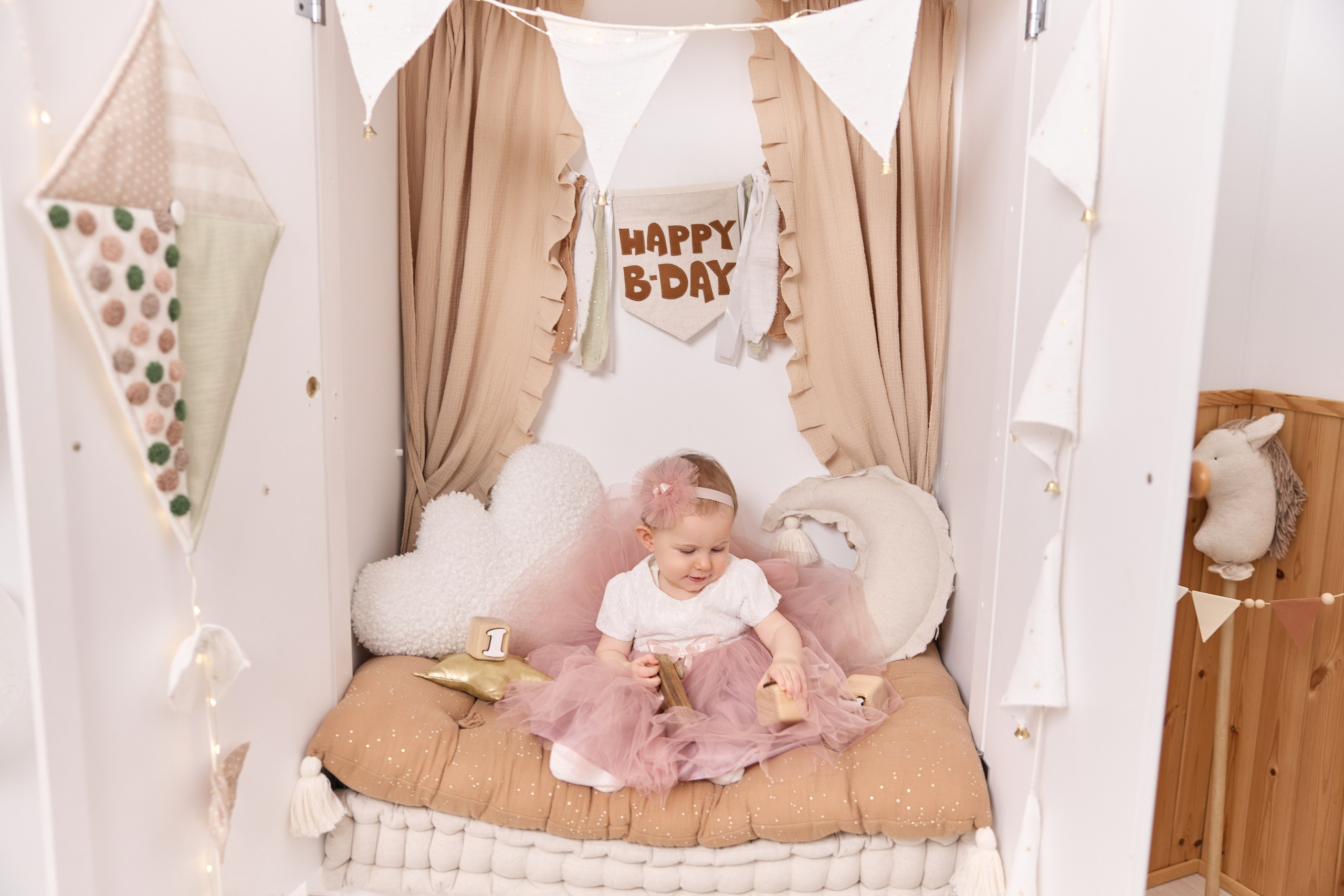 Сонечка 1 годик. Kharchenkotatianaweddingphoto