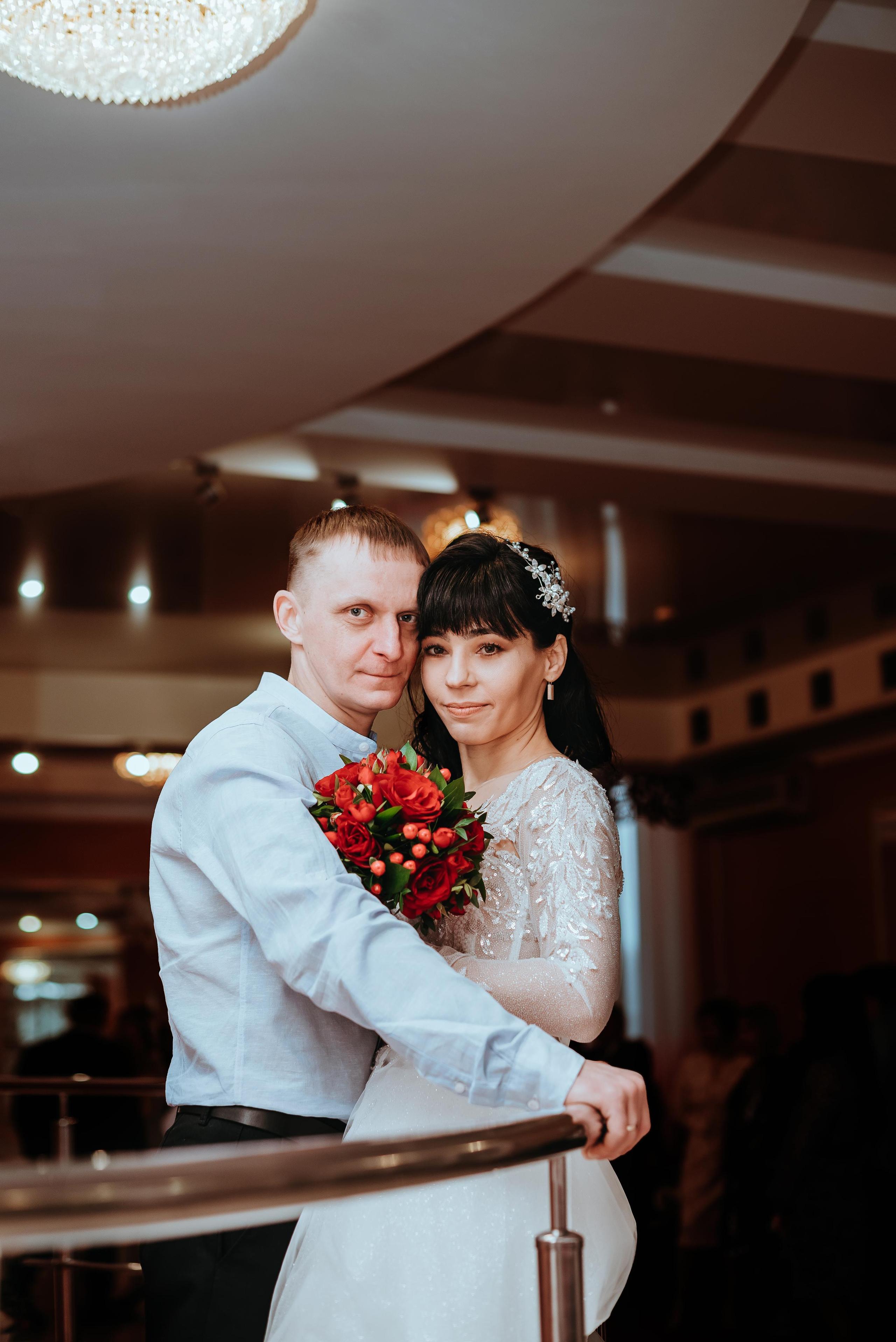 Свадебная фотосессия в центральном загсе Кемерово