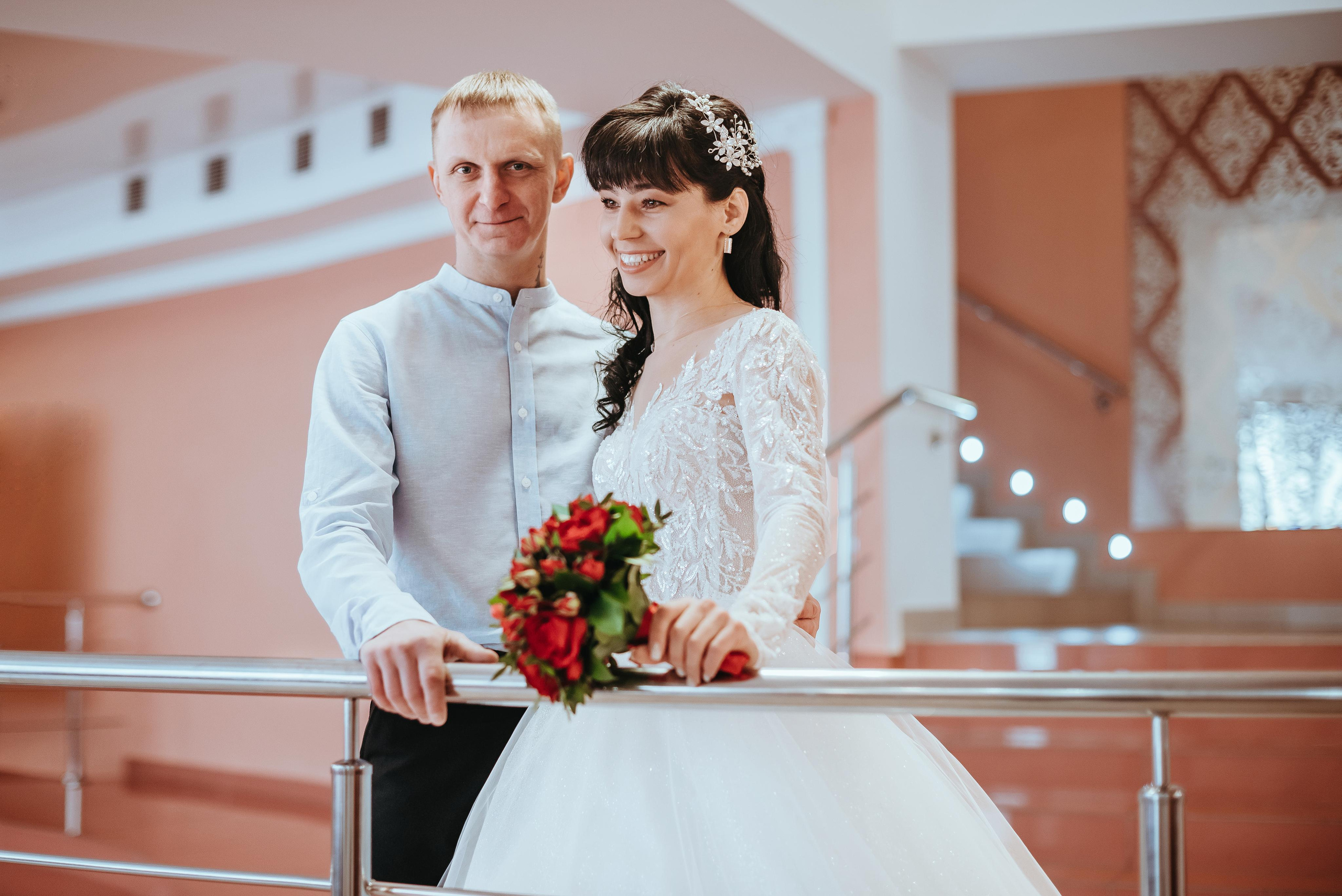 Свадебная фотосессия в центральном загсе Кемерово