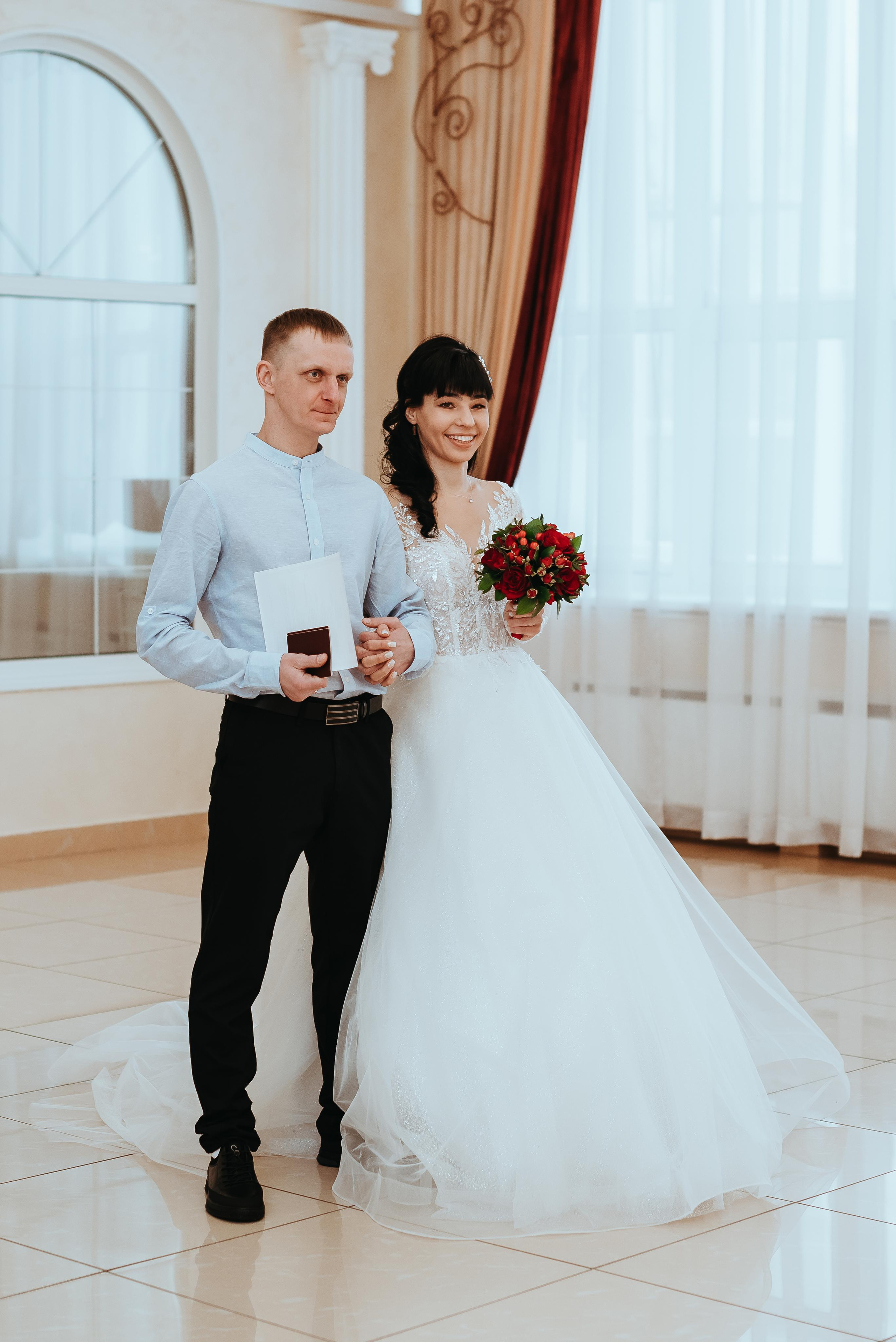 Свадебная фотосессия в центральном загсе Кемерово