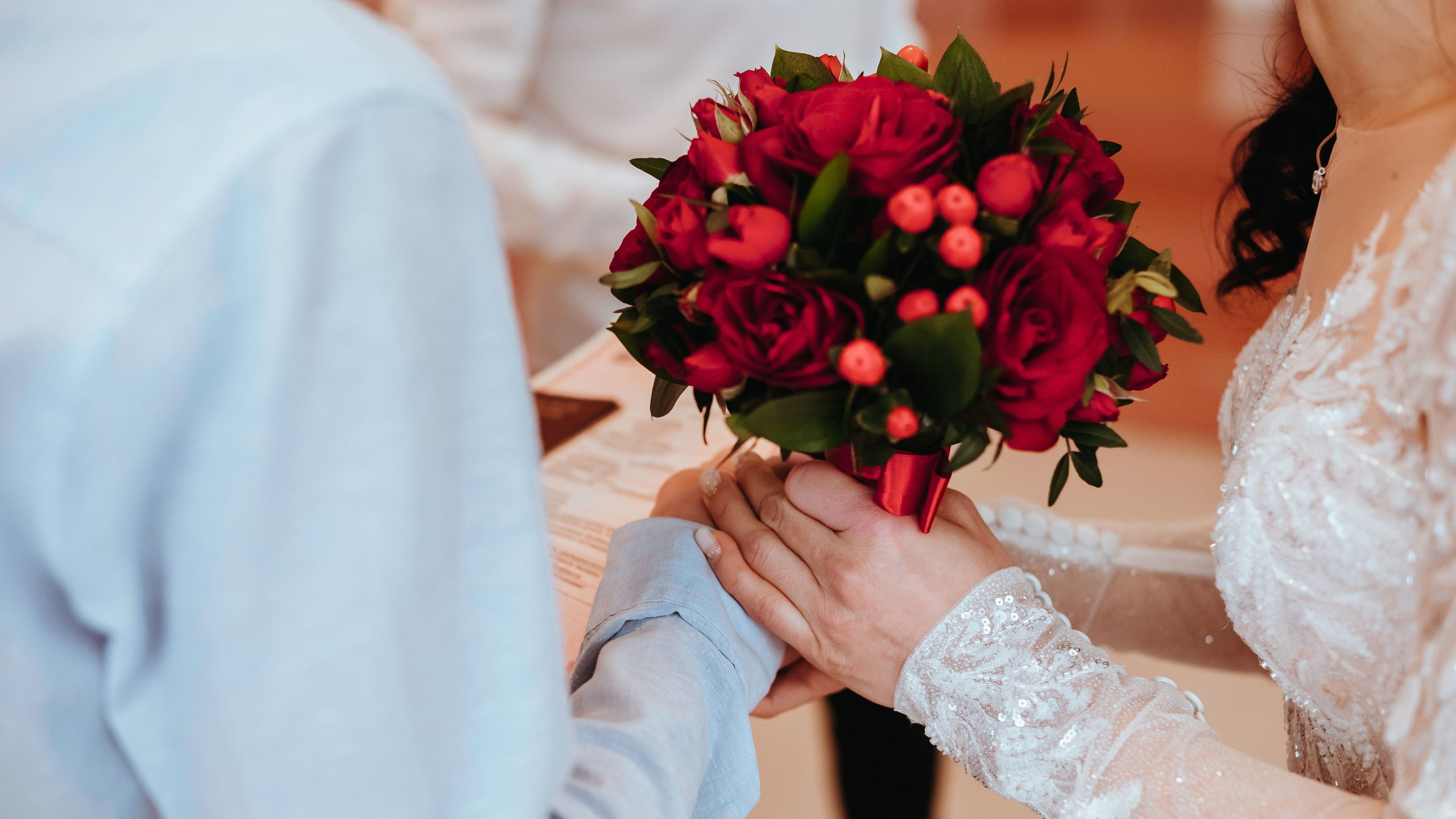 Свадебная фотосессия в центральном загсе Кемерово