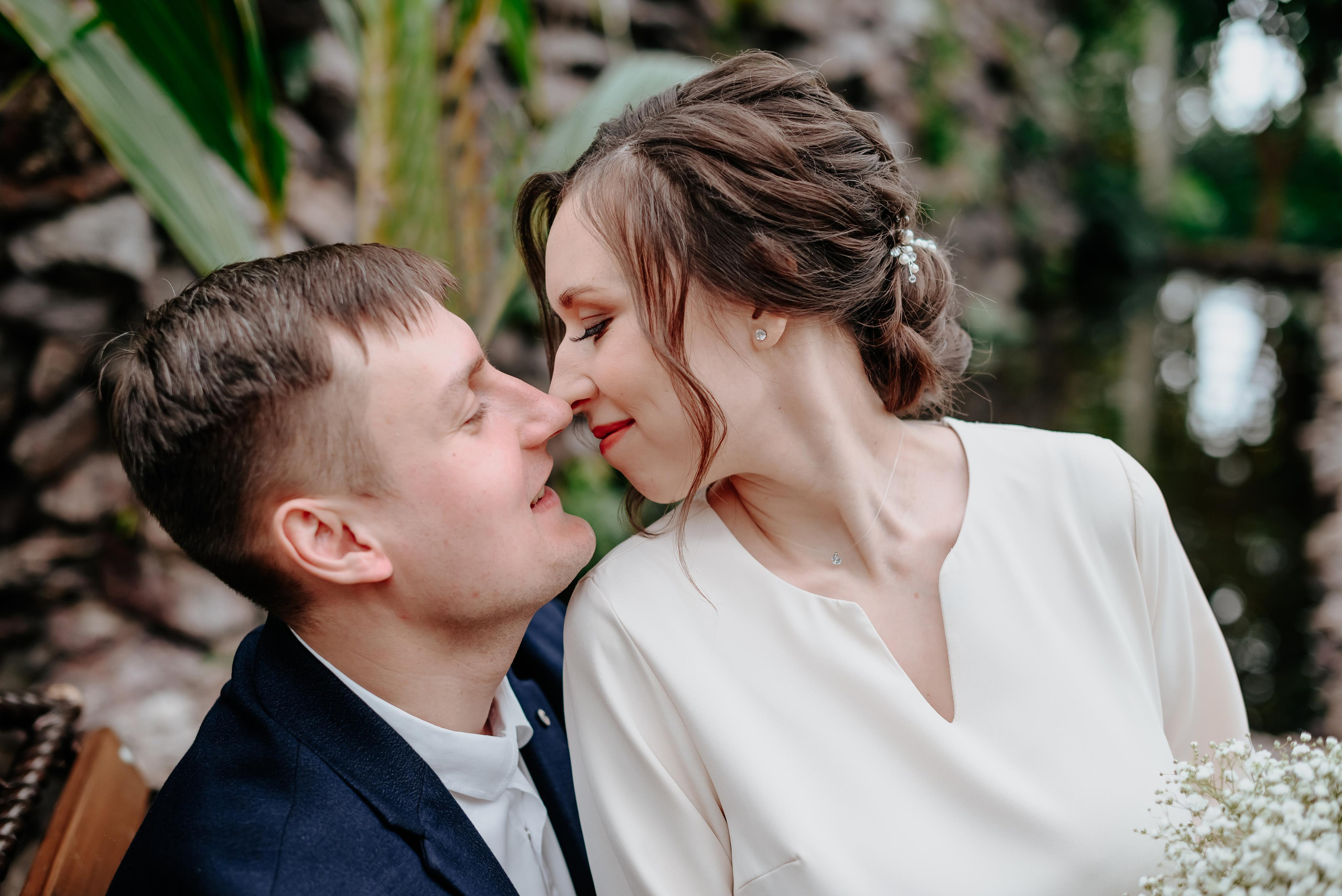 Свадебная фотосъёмка в ботаническом саду Кемерово