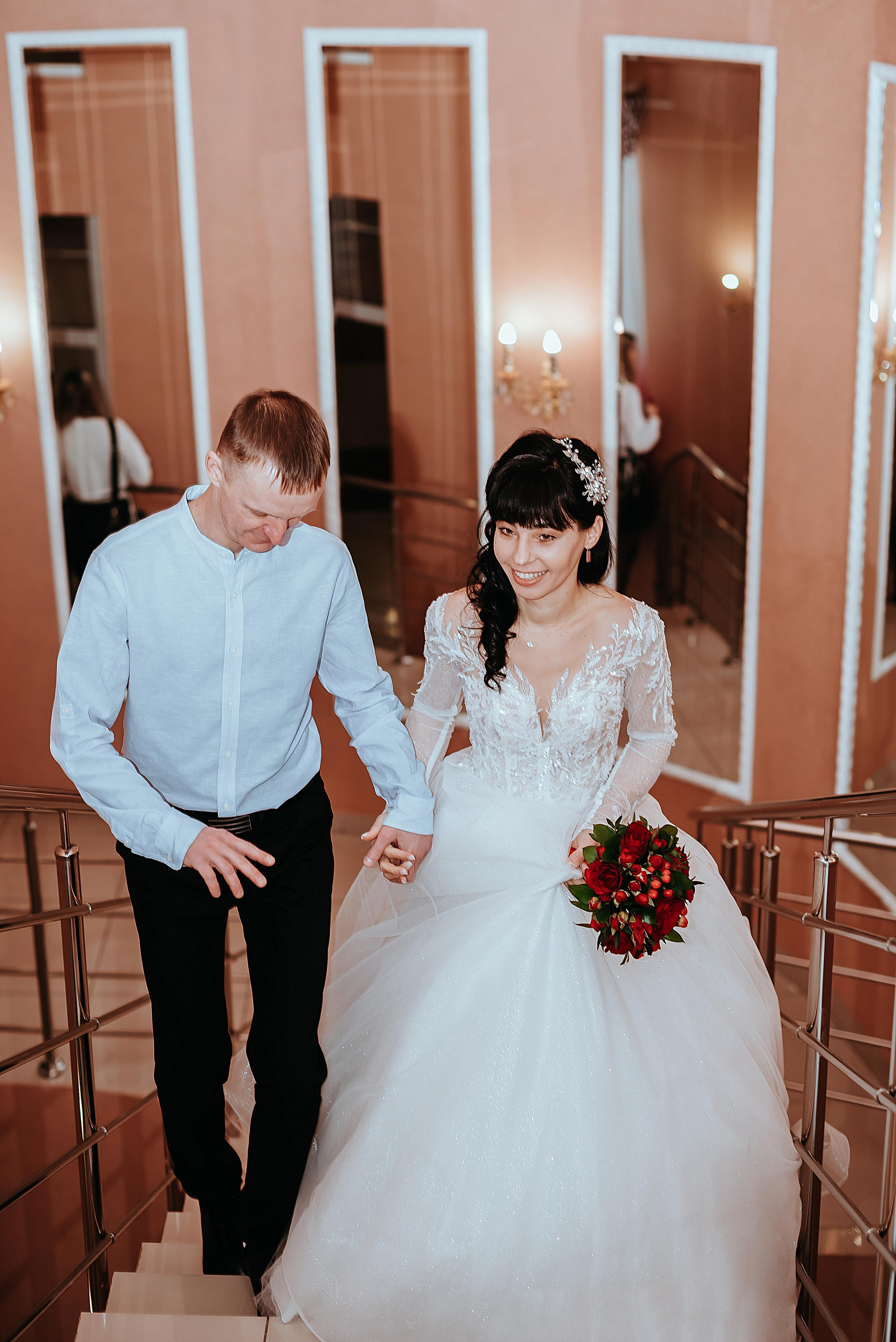 Свадебная фотосессия в центральном загсе Кемерово