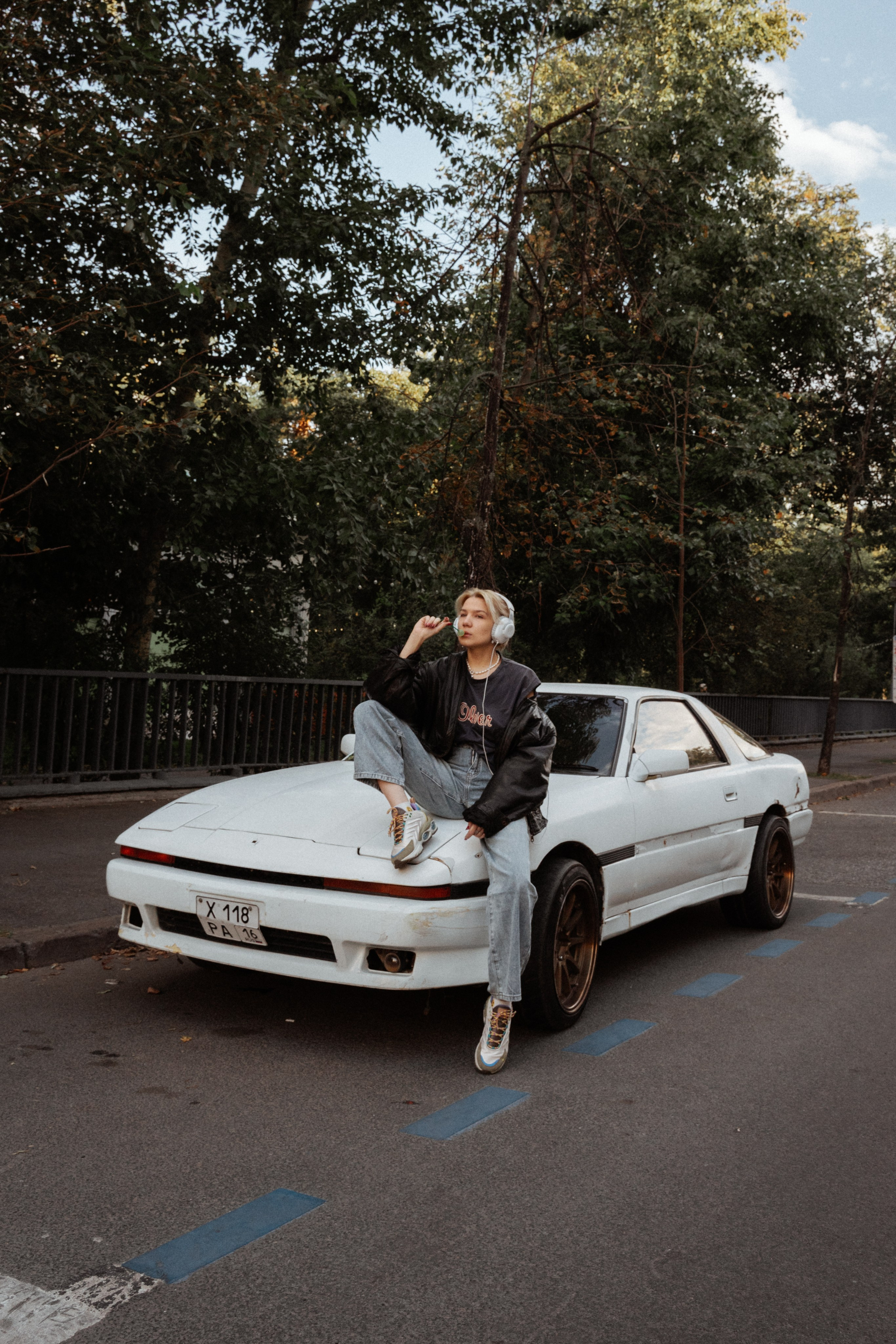 Настя с супрой