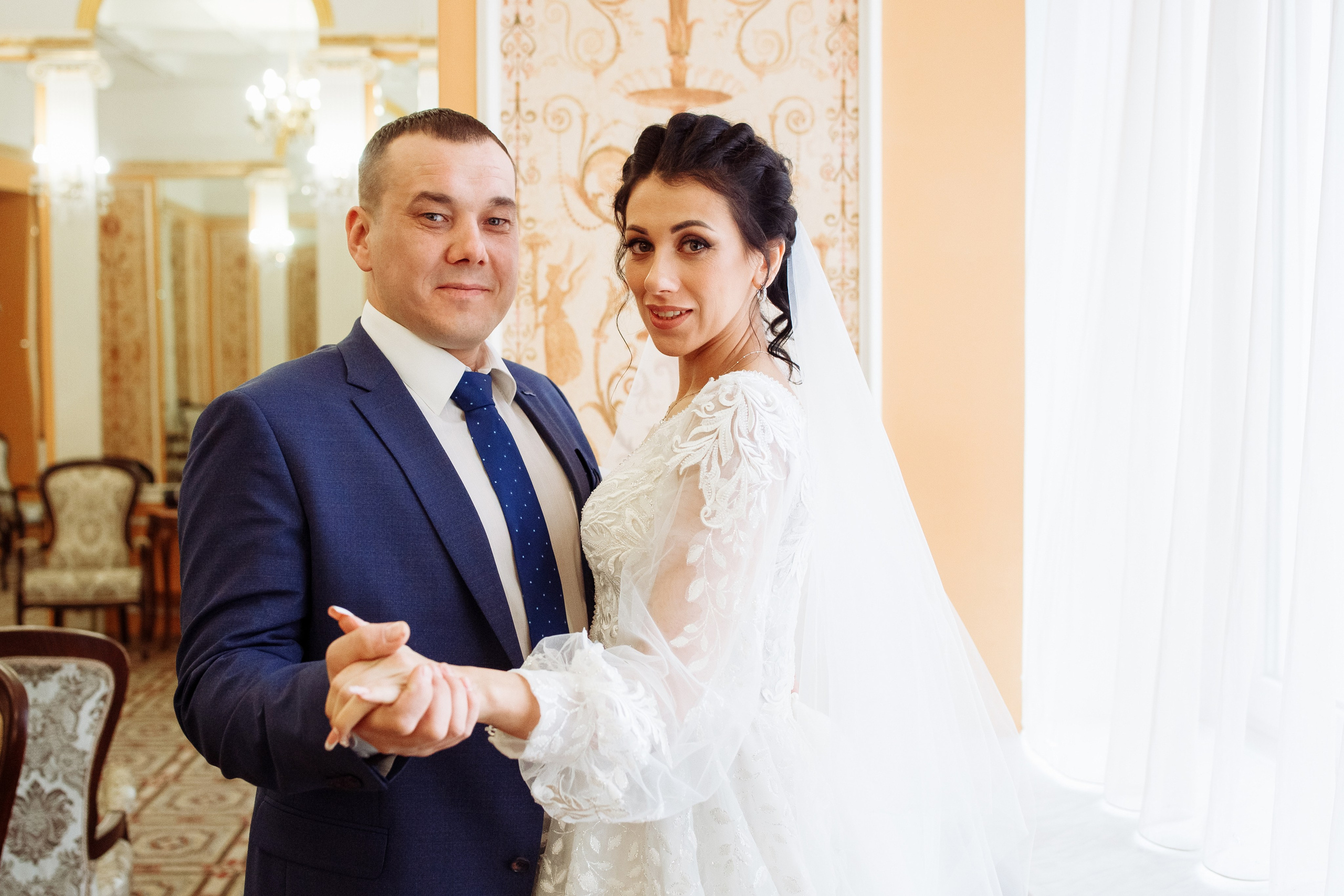 Максим и Виктория. Репортажный Фотограф в Москве Юра Гушан