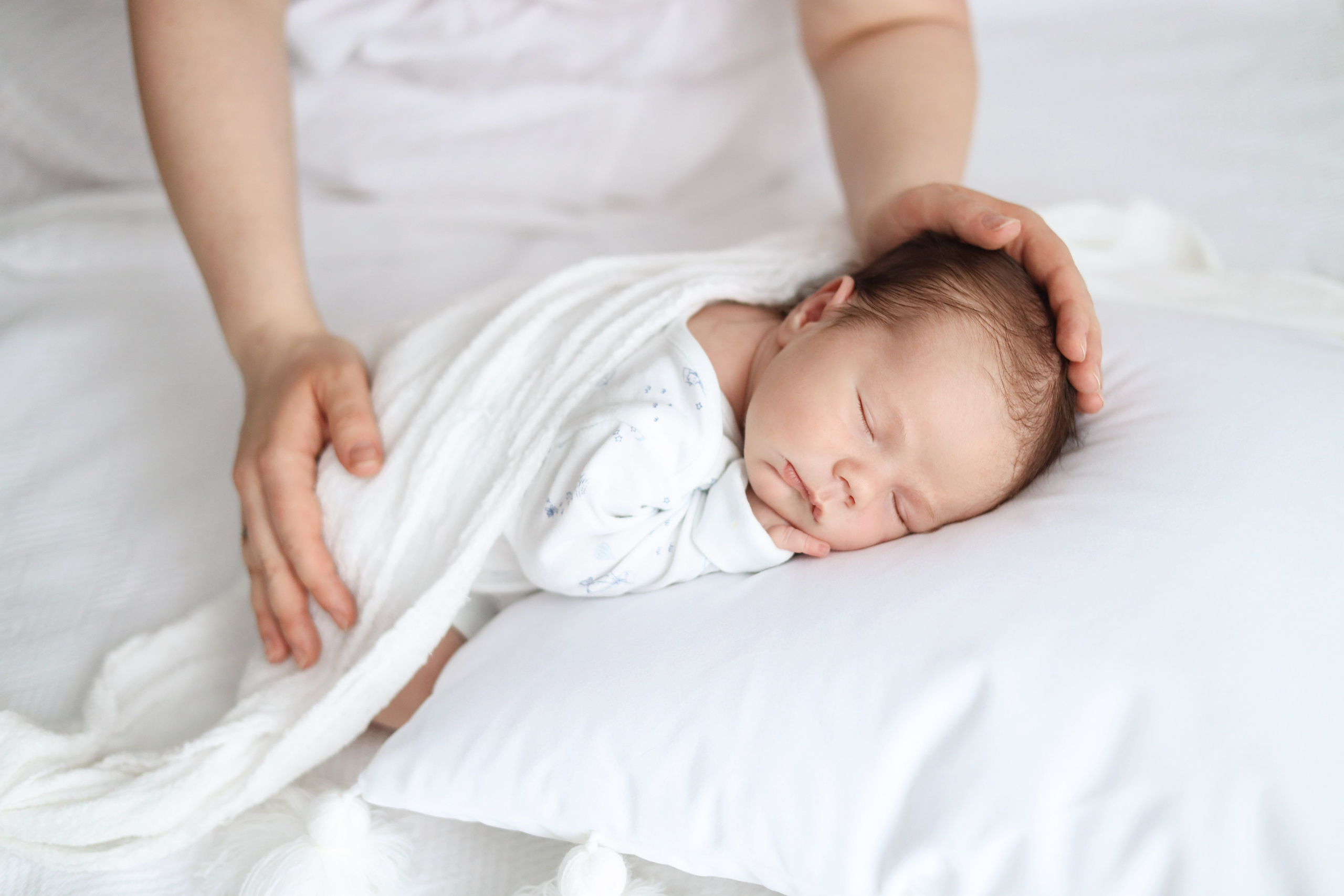 Фотосъемка новорожденного в Москве в натуральном стиле. Фотограф новорожденных Москва. Ньюборн фотограф Москва