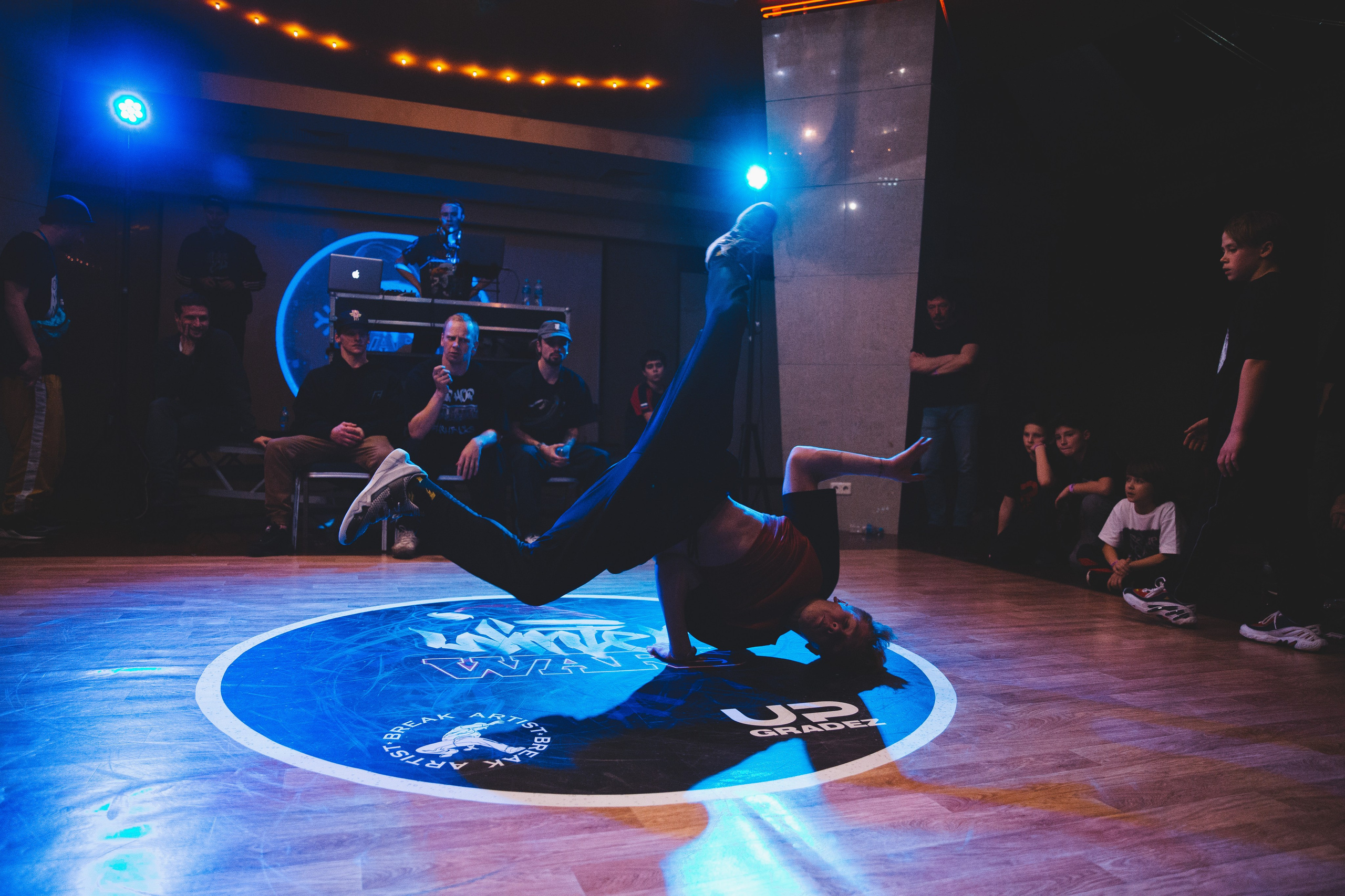 Break Dance. Главная