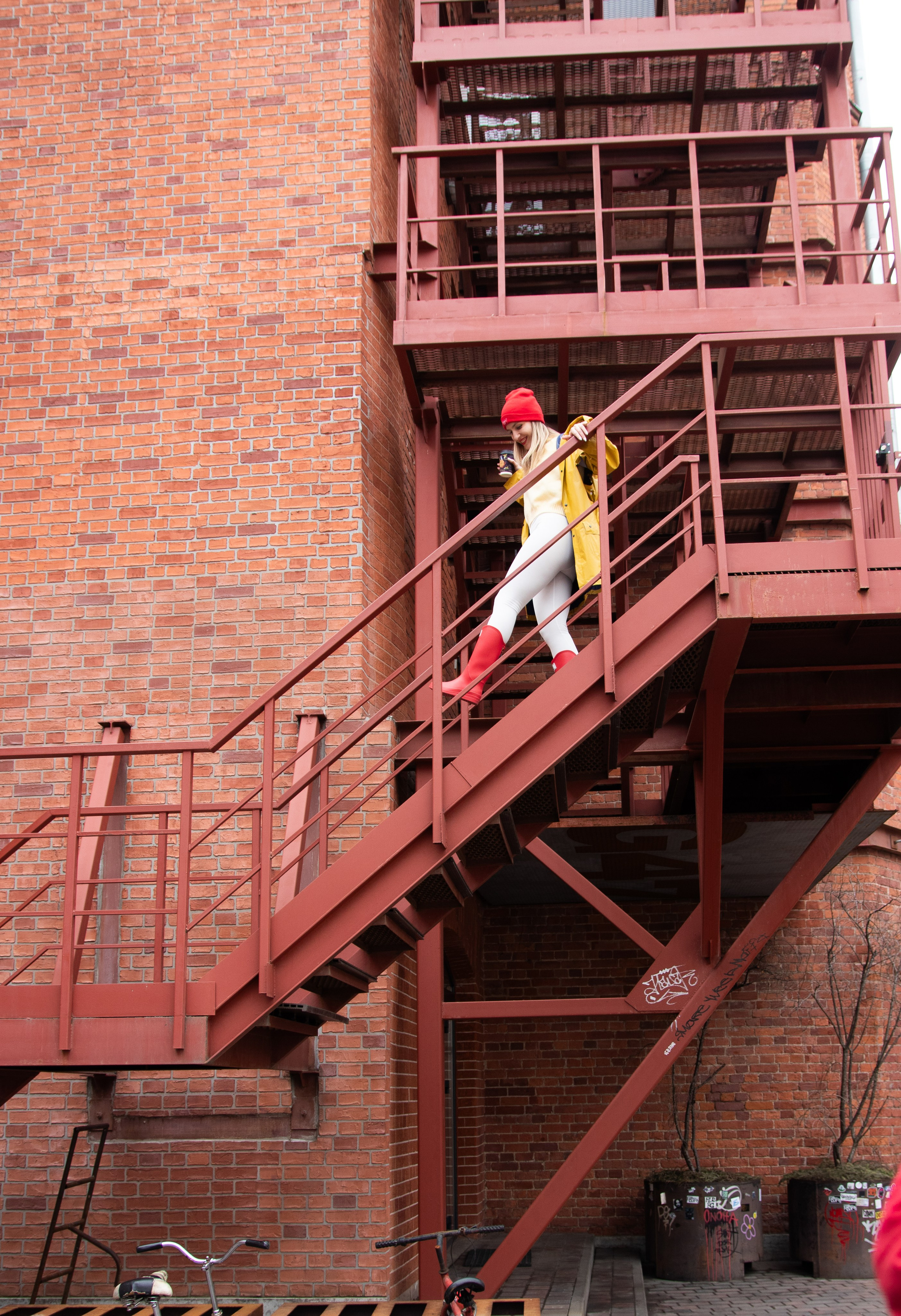 Диалог с пространством: динамичная фотопрогулка в интерьере Seno. Портретный фотограф в Санкт-Петербурге Савельева Ольга