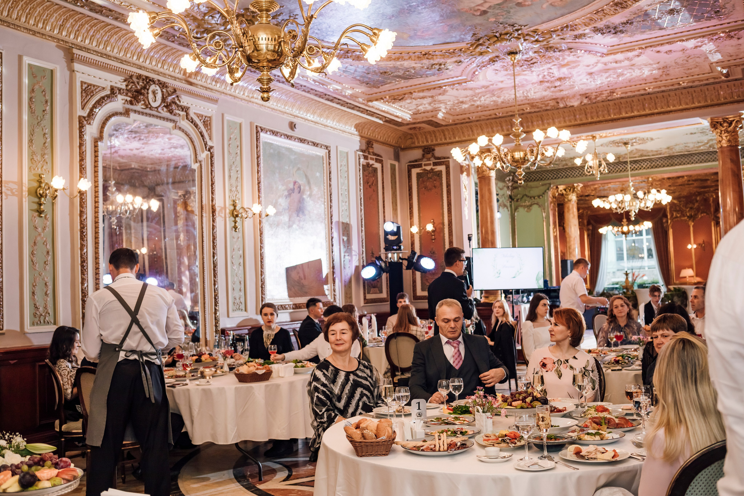 Николай и Дарина, Savoy. Свадебный и семейный фотограф в Москве Евгения Лисина