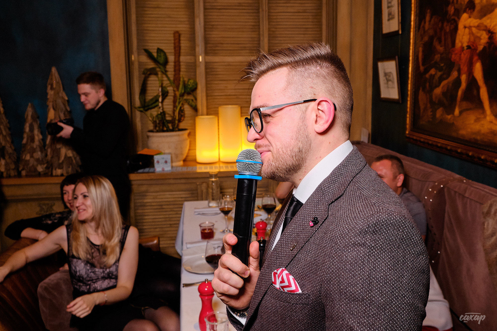 Новогодний Банкет в Стейк Хаус. Профессиональный фотограф в Екатеринбурге Юра Сахар