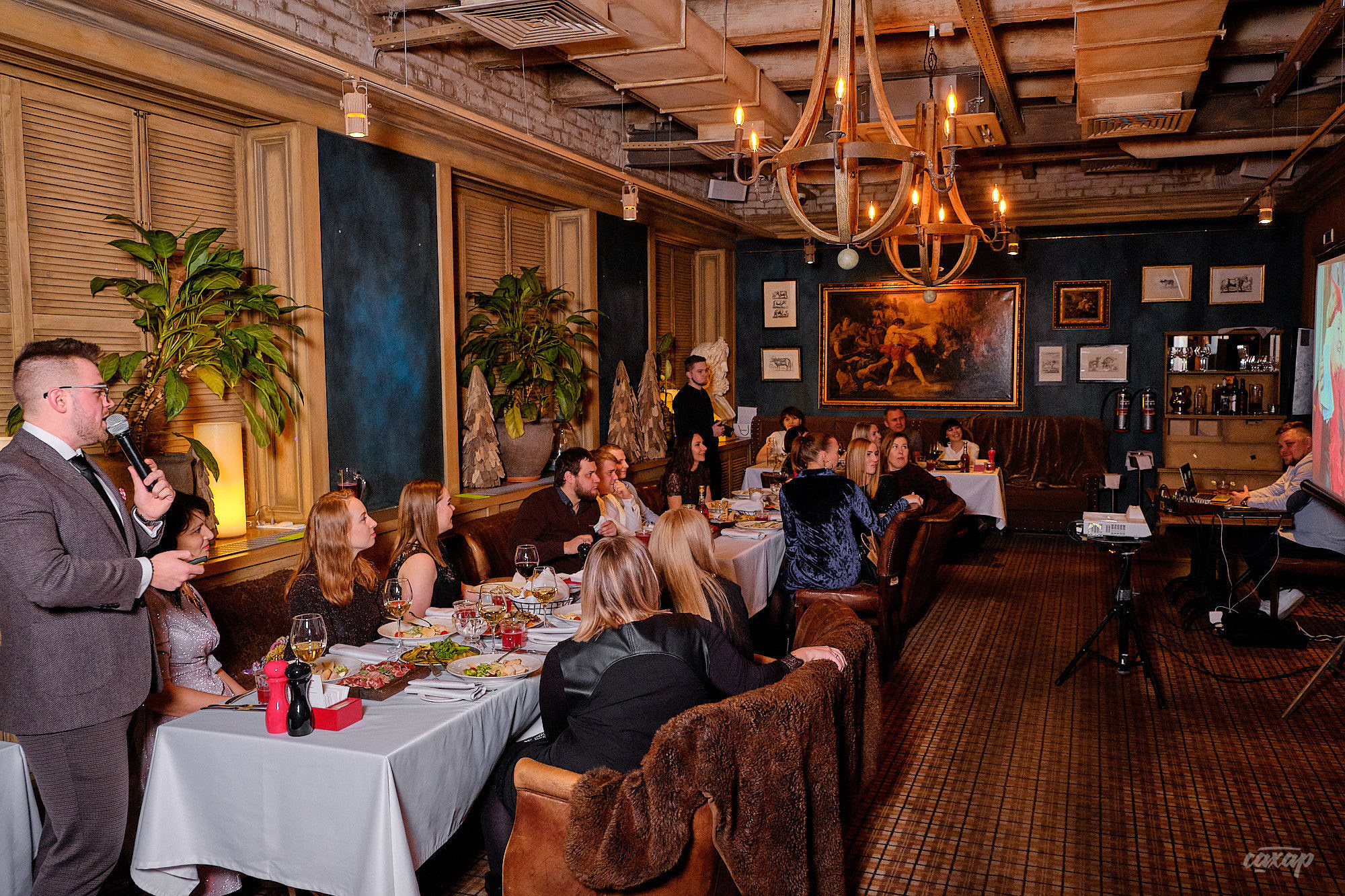 Новогодний Банкет в Стейк Хаус. Профессиональный фотограф в Екатеринбурге Юра Сахар