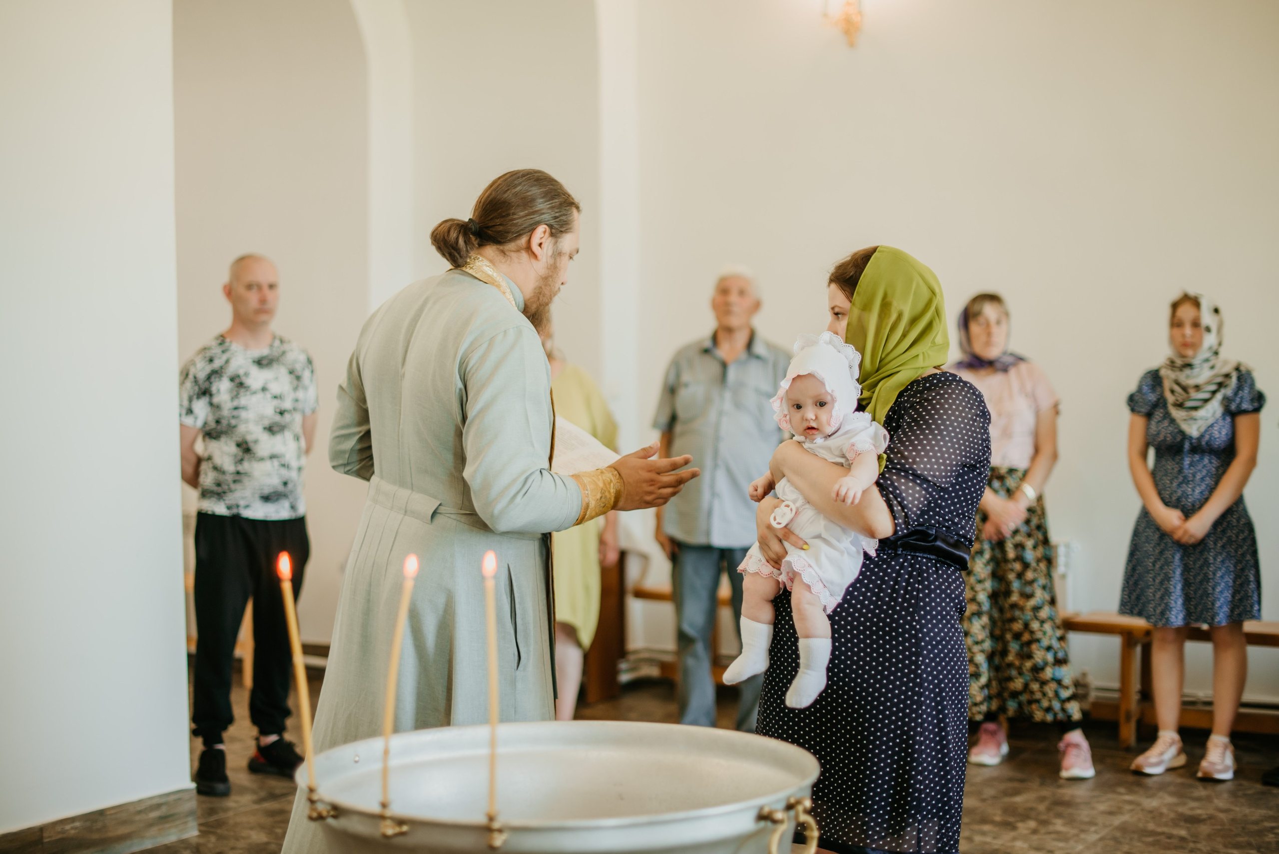 Таинство крещения Василисы. Свадебный, семейный и портретный фотограф в Суворове Анастасия Седыкин