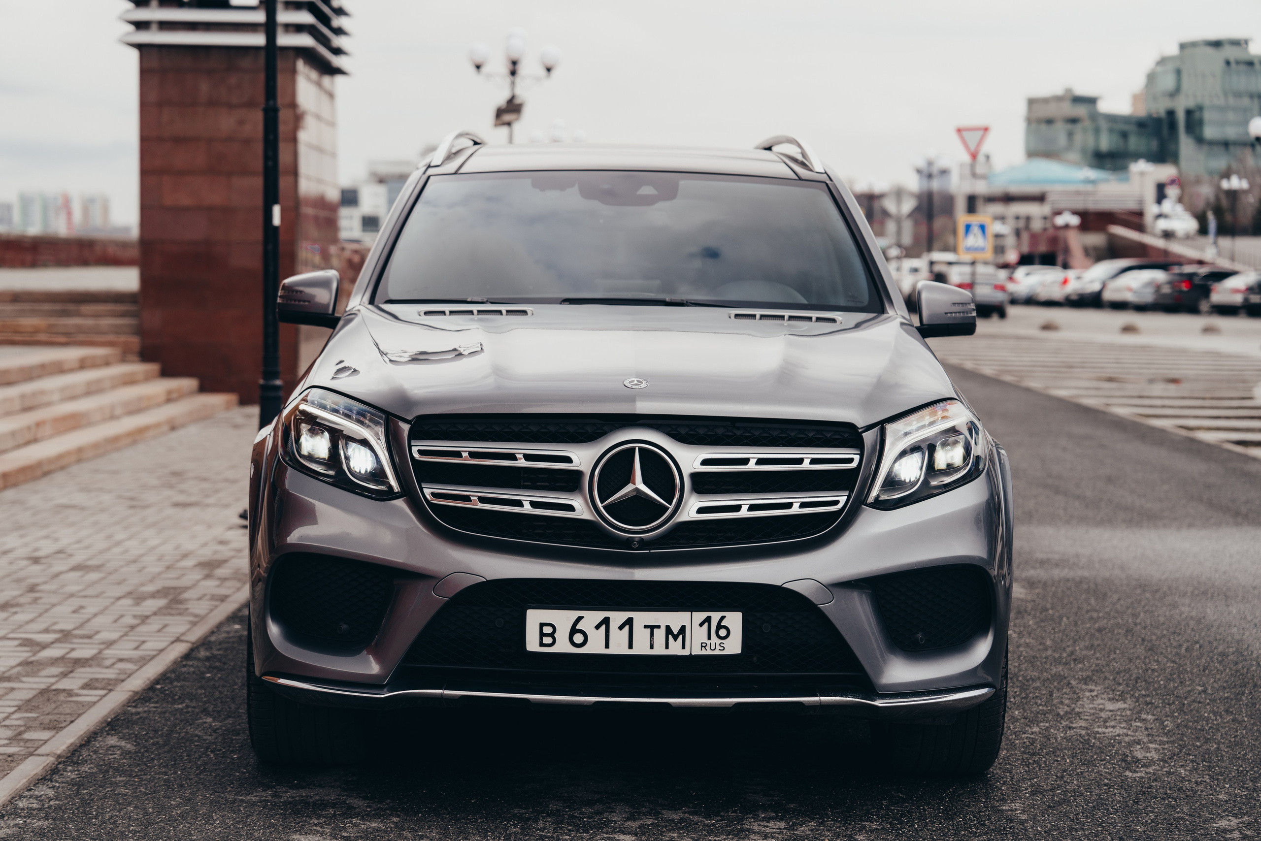 Mercedes-Benz GLS-Class 350 d. Идеальные портреты для соцсетей — Фотограф Ленар