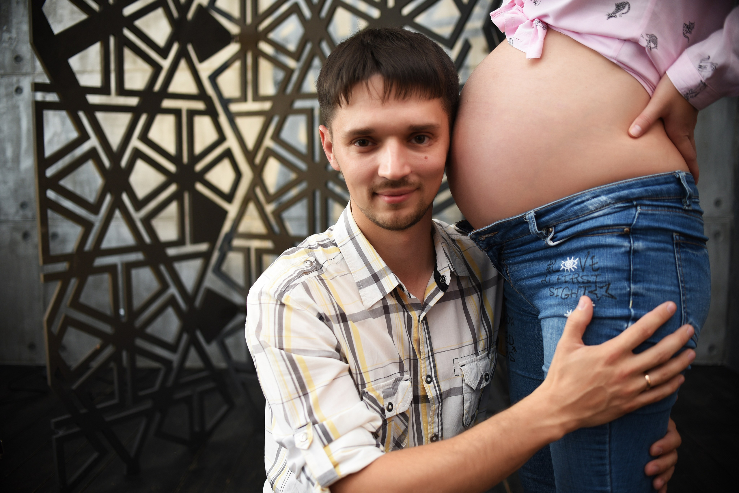 Фотосессия беременности студийная съемка. Свадебный, семейный, детский, контент фотограф в Омске Максим Ильин