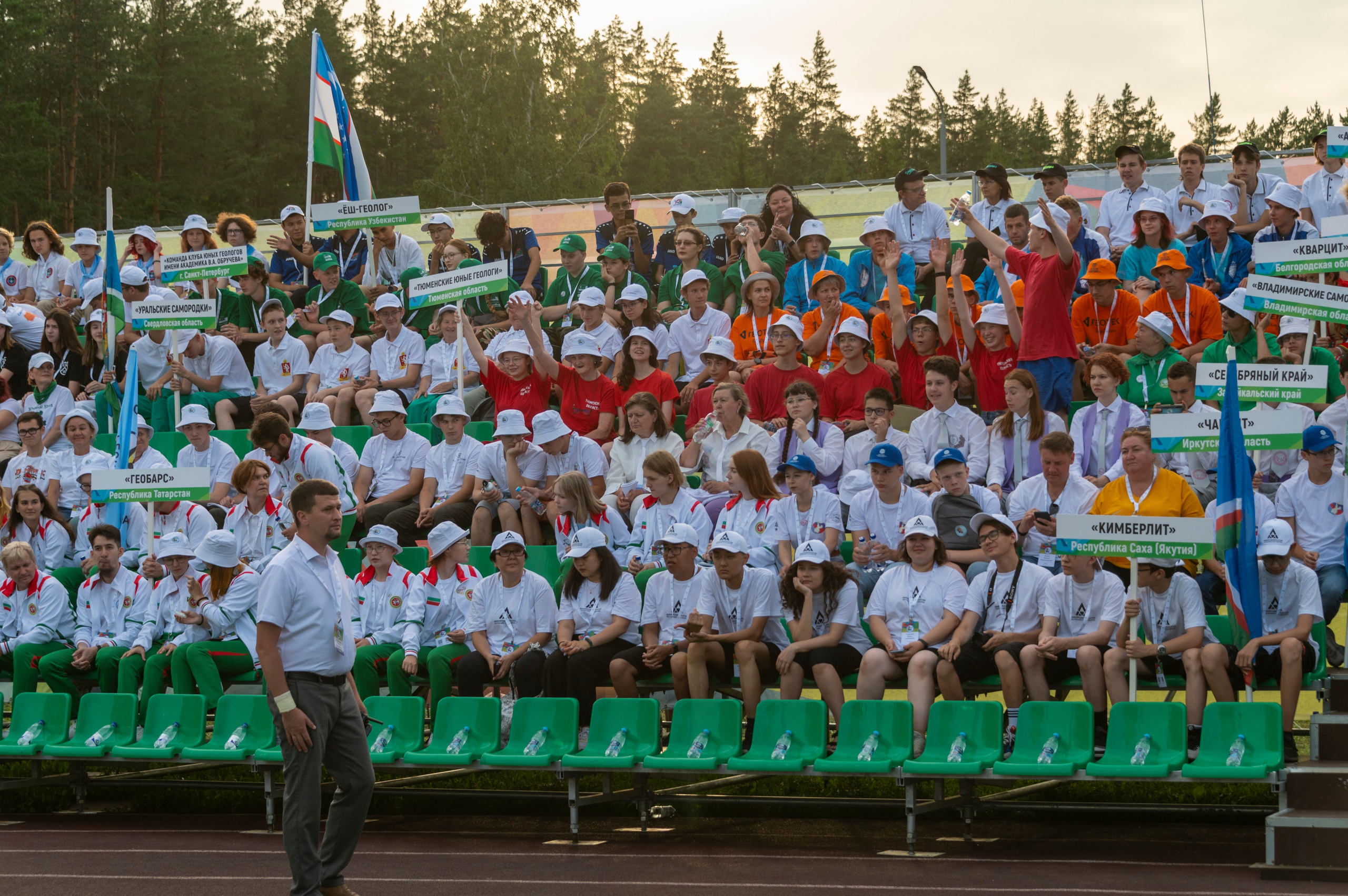 Полевая олимпиада Юных геологов. Фотограф Роман Адлер