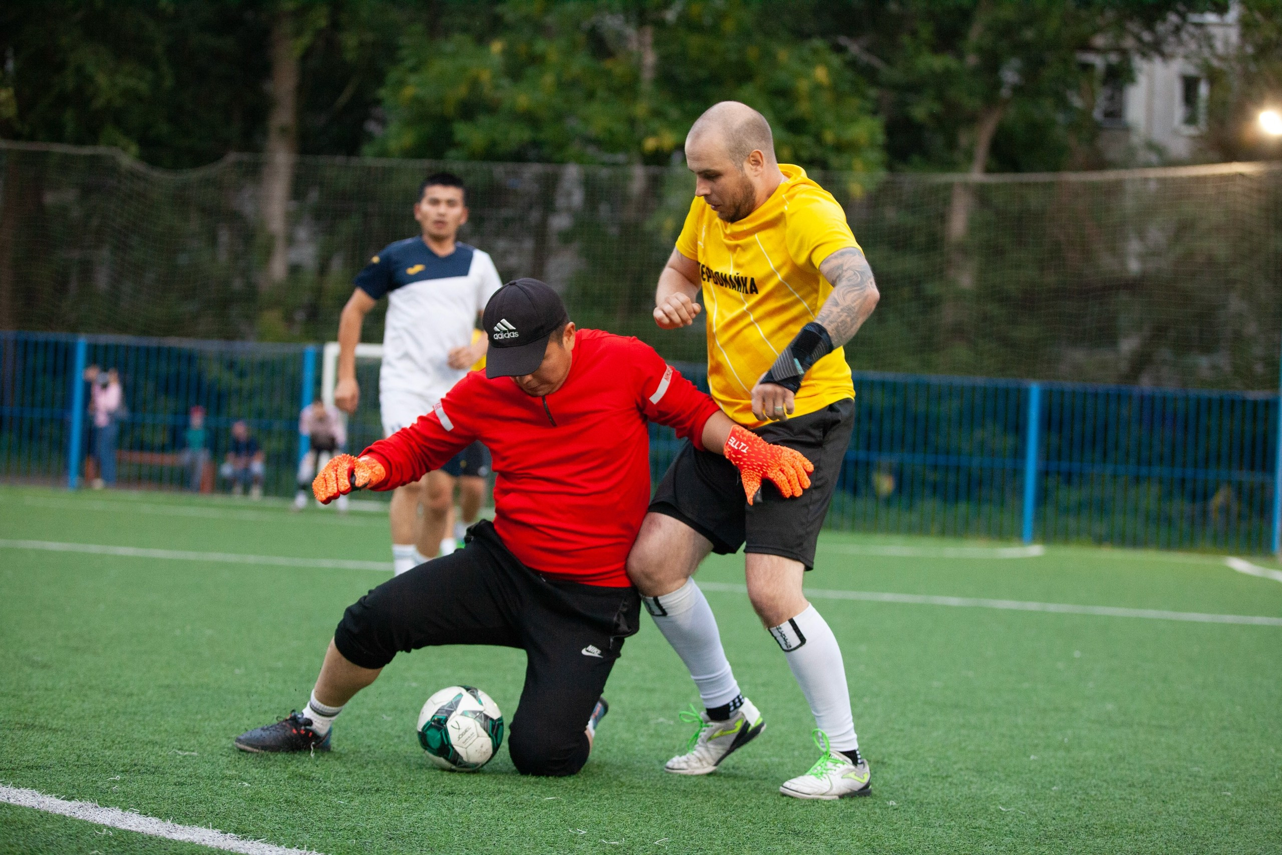 ФУТБОЛ. Фото. Спортивный фотограф, трансляция, звук и свет в Новосибирске
