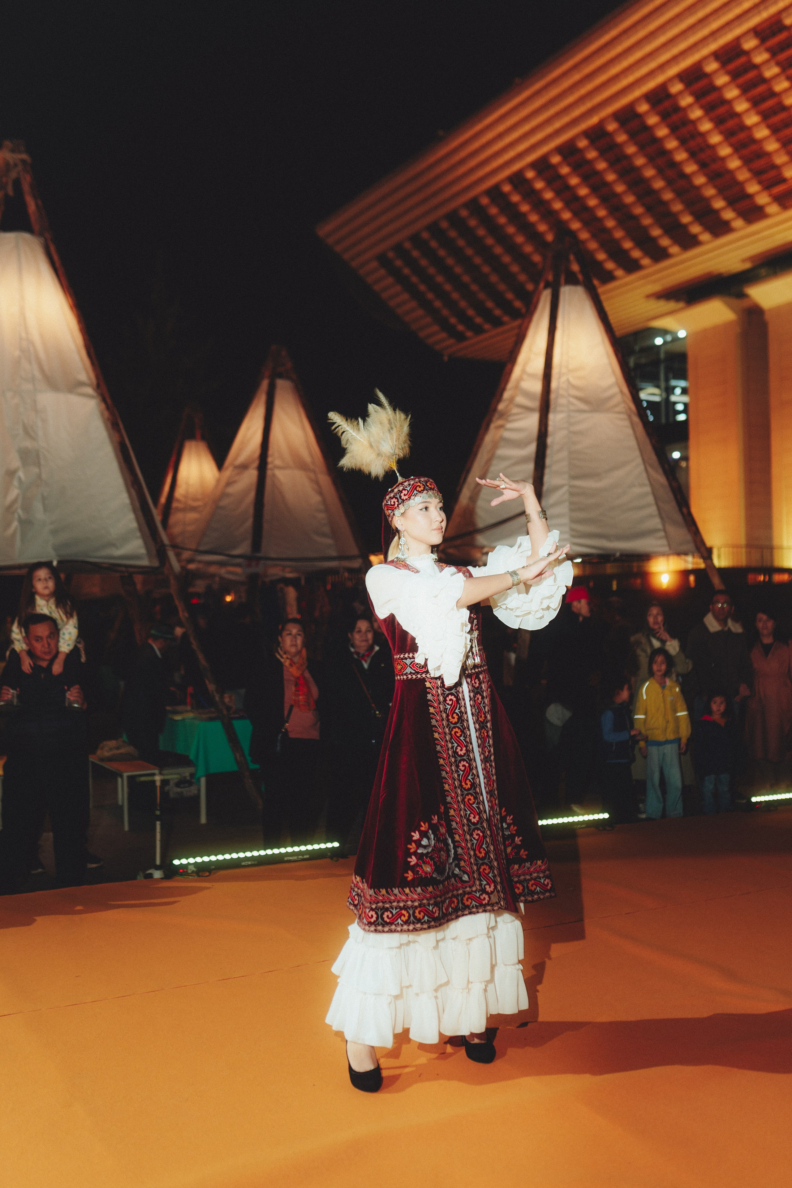 ETHNIC FASHION SHOWS / THE PODIUM