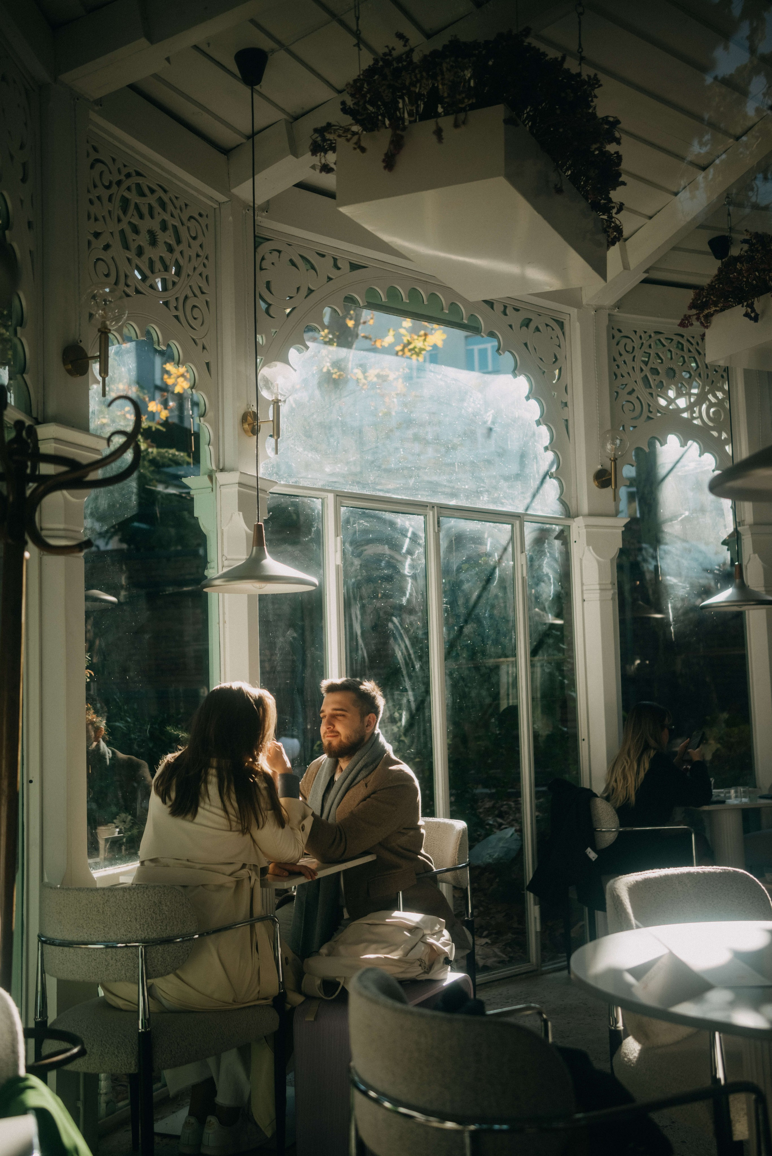 Парная фотосессия в старом городе. Портретный и свадебный фотограф в Тбилиси • xeniqo