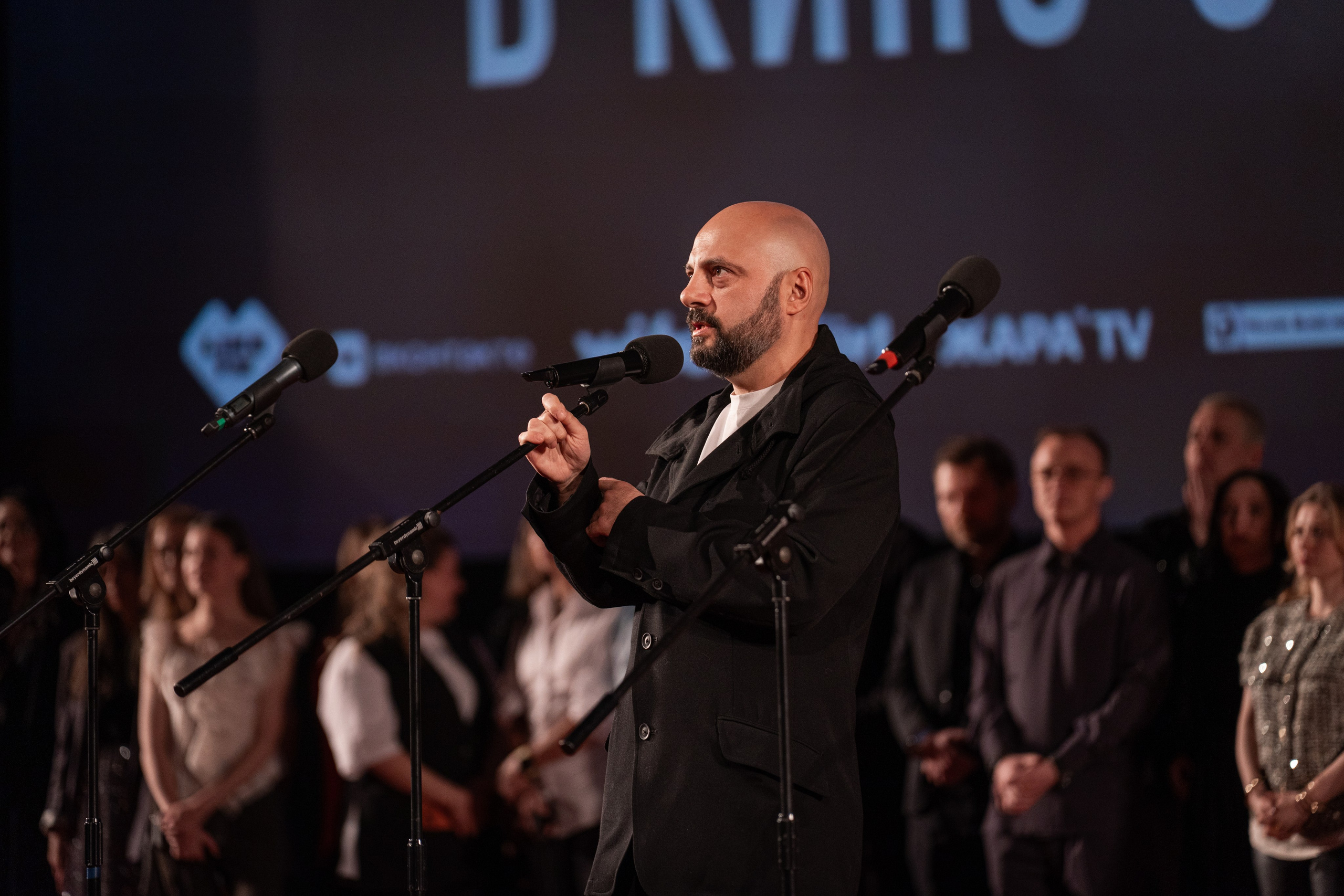 Твое сердце будет разбито. Премьера Твое сердце будет разбито. Фильм Твое сердце будет разбито. Твое сердце будет разбито смотреть. Каро 11 Октябрь