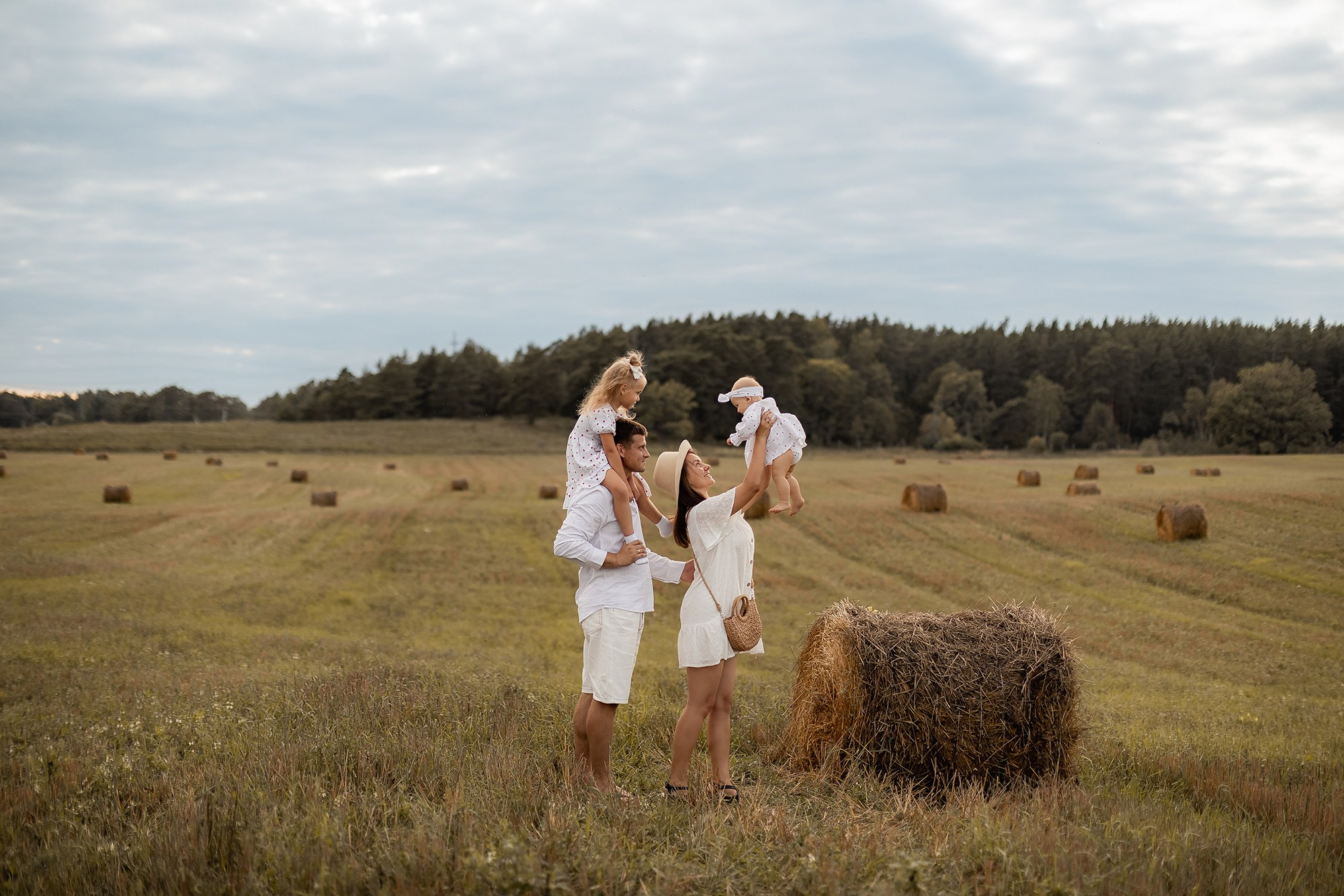 Лида, Витя, Поля, Уля. Семейный фотограф новорождённых в Серпухове Юлия Новикова +79637785957