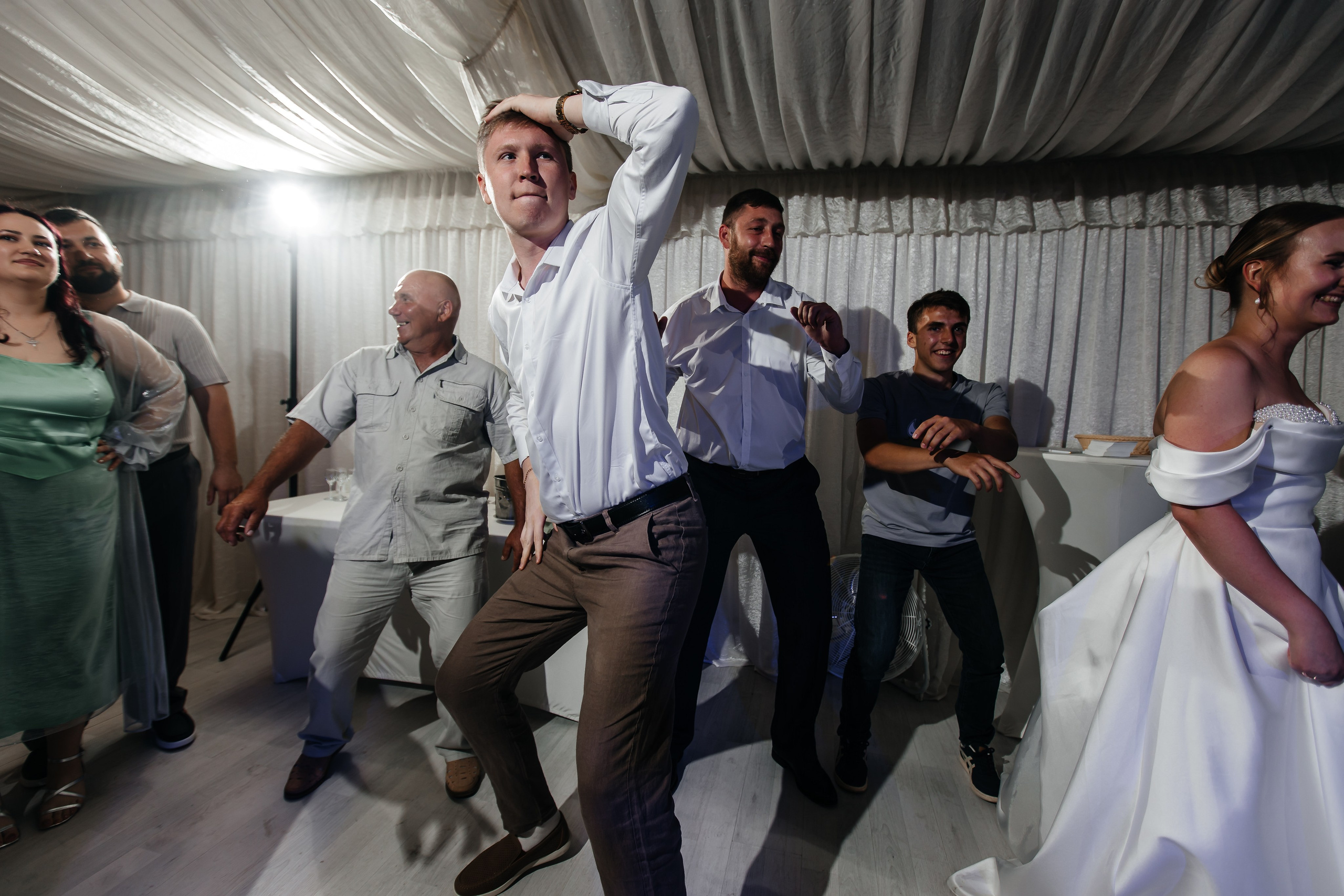 Анонс свадьбы Юлии и Игоря. Городская лавстори в Севастополе. Свадебный фотограф в Крыму и Севастополе Ольга Баскакова