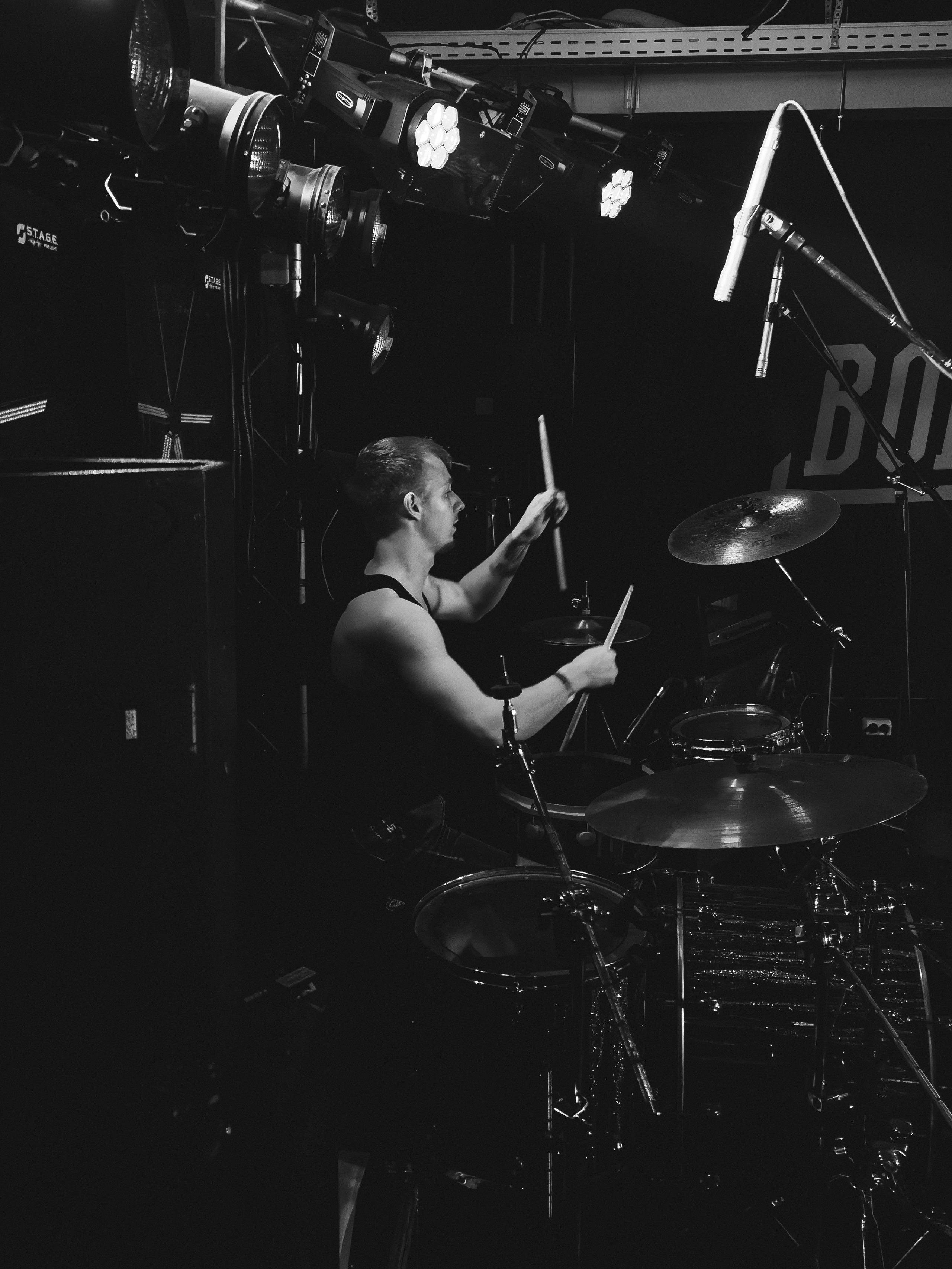 Концерт рок-группы "Эндорфины" в клубе "Водолей" в городе Владивосток