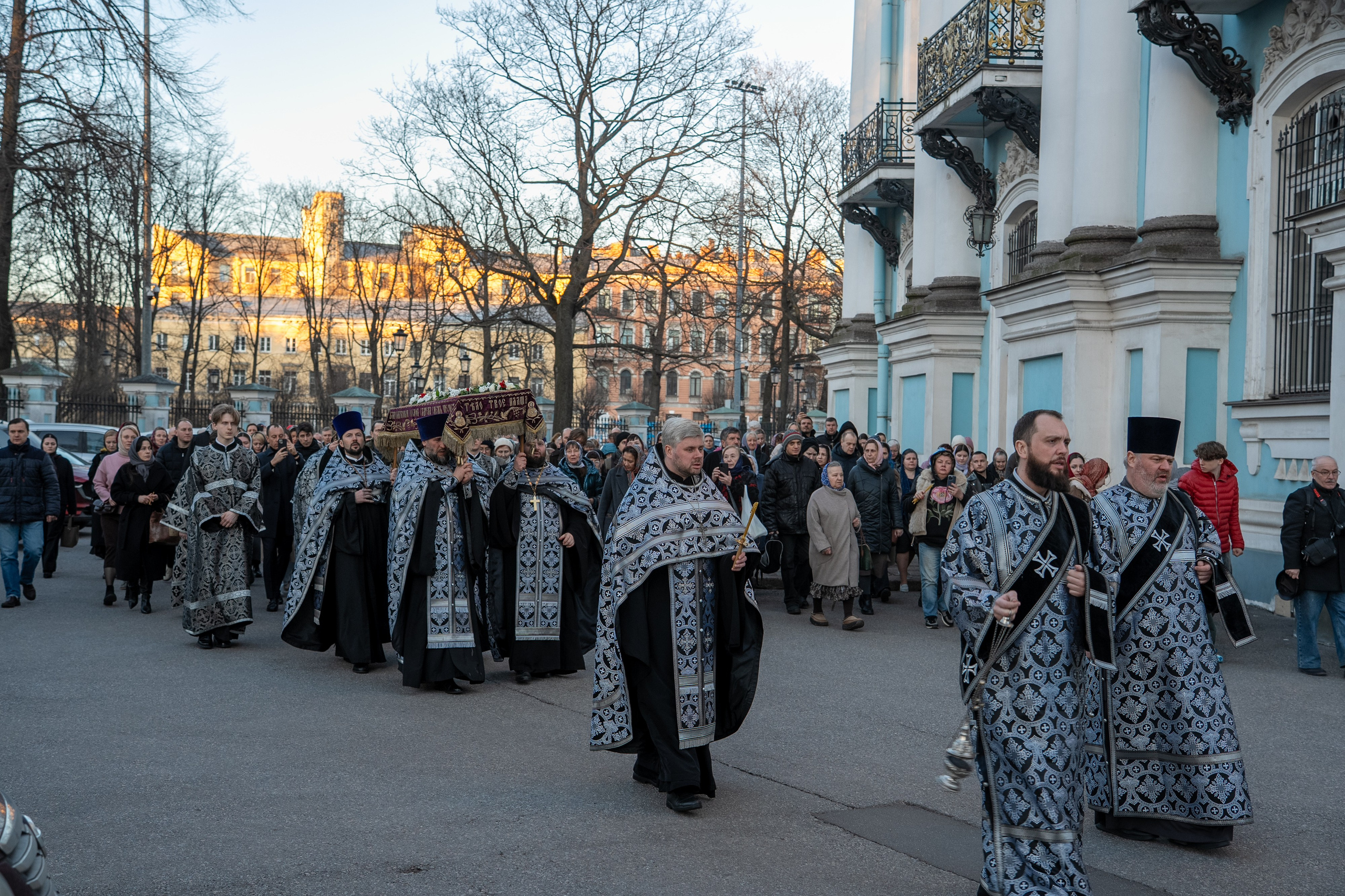 Великая пятница. Утреня с великим славословием. Чин погребения Спасителя. НИКОЛО-БОГОЯВЛЕНСКИЙ МОРСКОЙ СОБОР