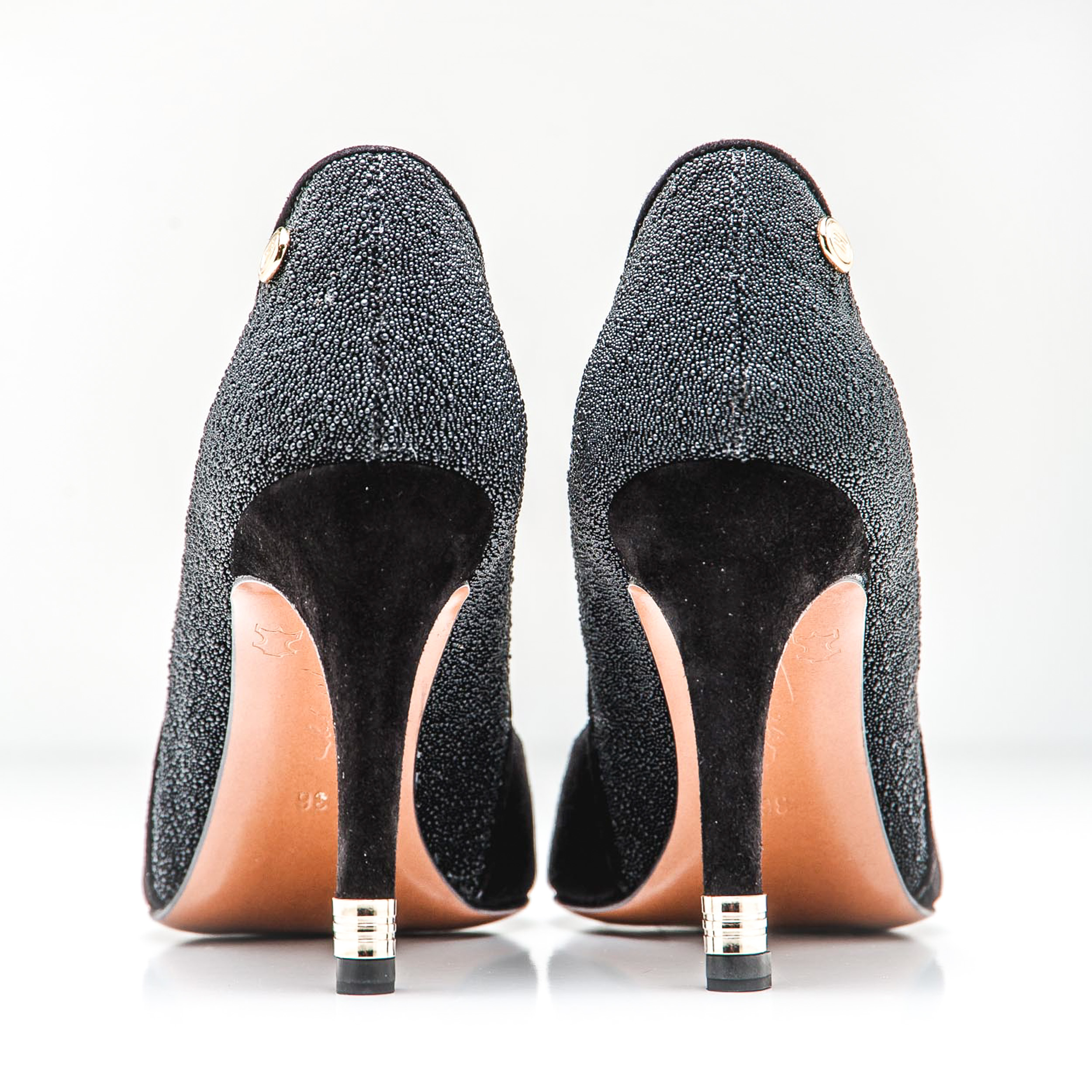 Фотосъемка обуви для каталога и сайта магазина. Фотограф интерьеров Фотосъемка рекламы в Ялте и по Крыму