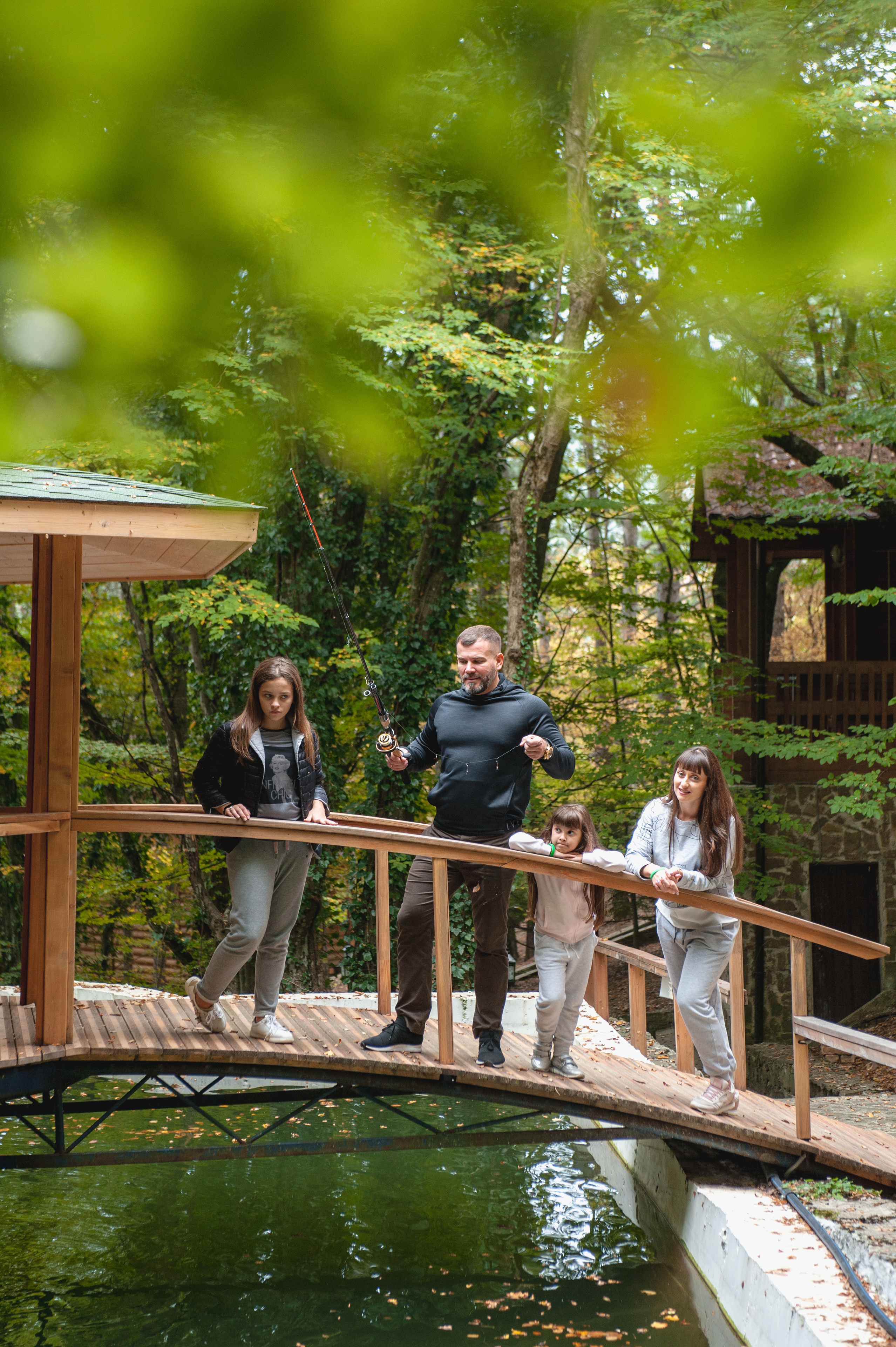 Рекламная фотосессия "Семейный отдых" в эко-отеле "Поляна Сказок" в Ялте. Фотограф интерьеров Фотосъемка рекламы в Ялте и по Крыму