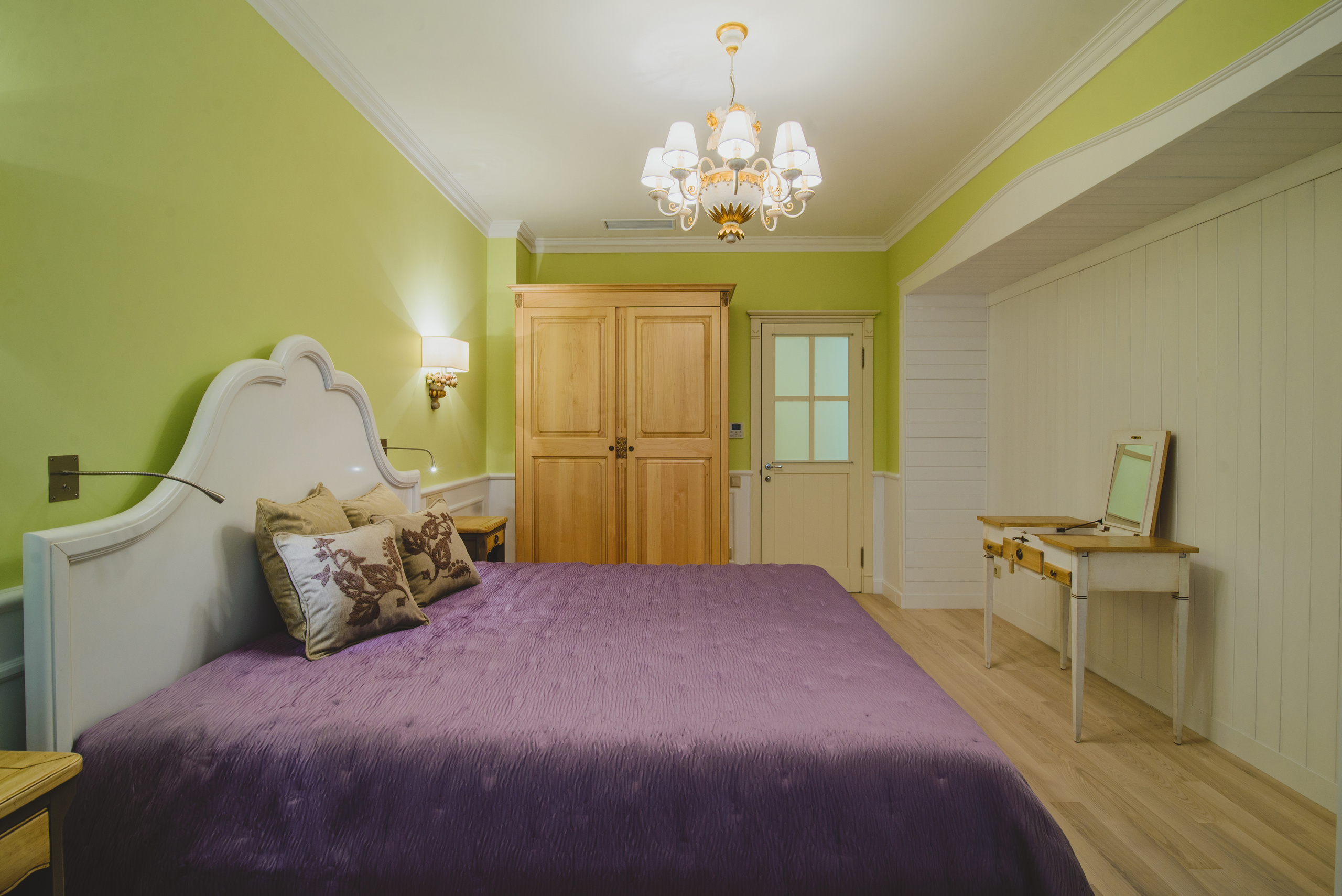 Фотосессия квартиры в жилом комплексе Omega по заказу дизайн-студии Вellarte. Фотограф интерьеров Фотосъемка рекламы в Ялте и по Крыму